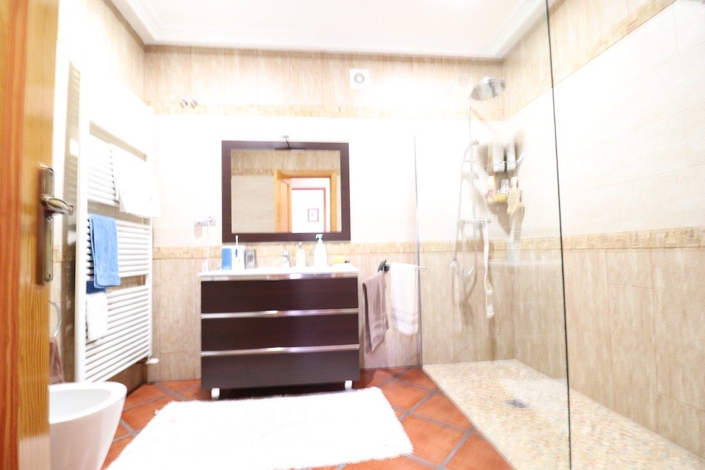 5 Bed, 3 Bath, HouseFor Sale, Torrevieja, Alicante