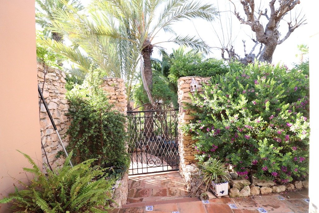 5 Bed, 3 Bath, HouseFor Sale, Torrevieja, Alicante