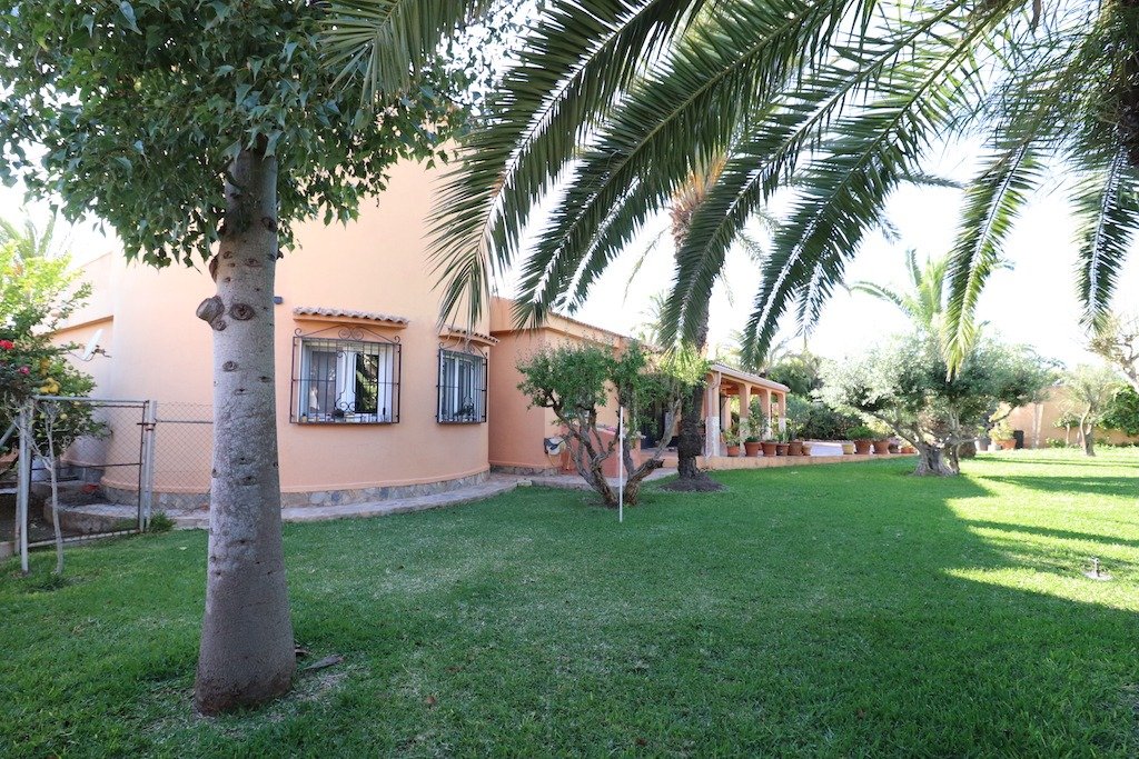 5 Bed, 3 Bath, HouseFor Sale, Torrevieja, Alicante