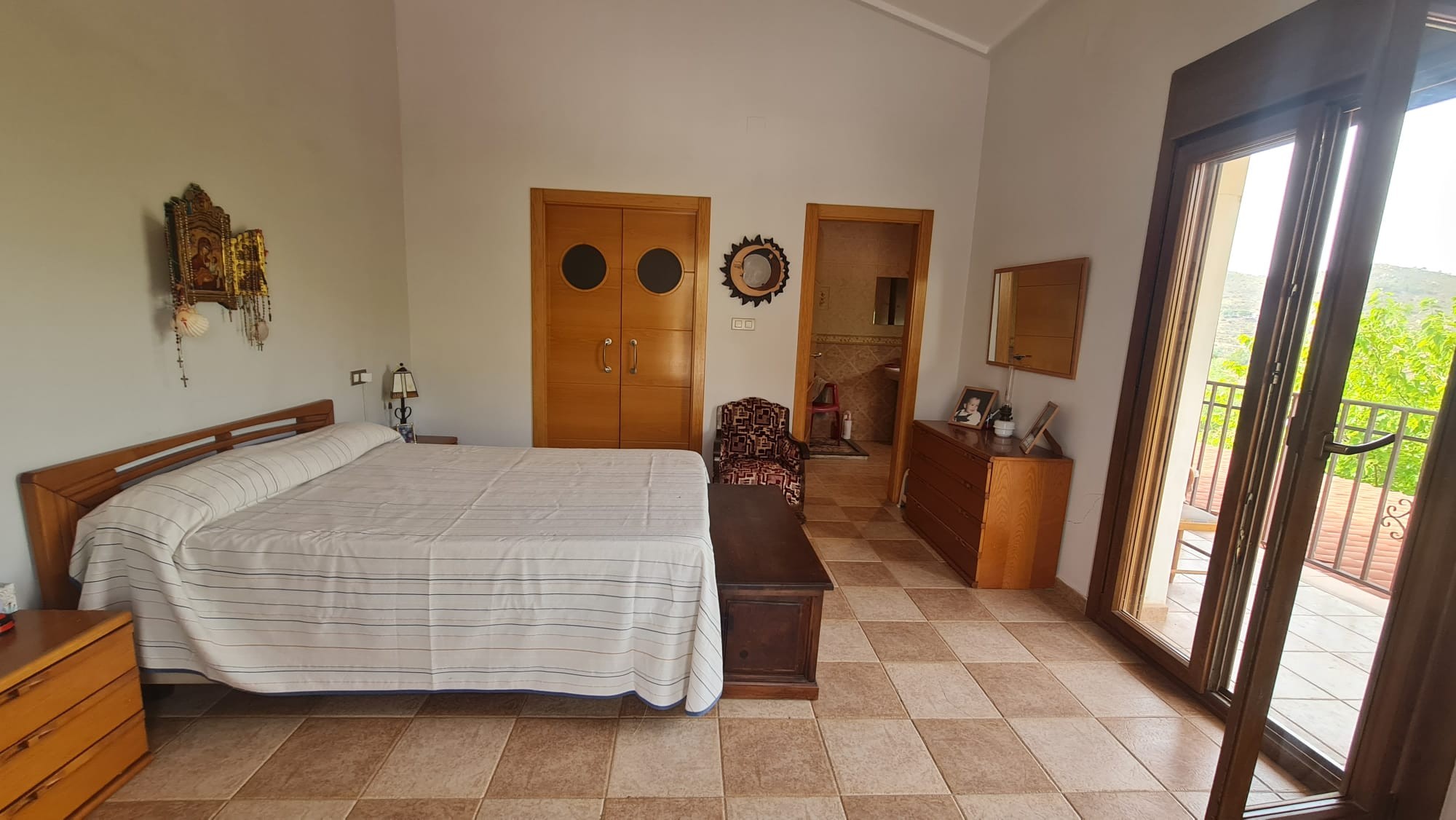 4 Bed, 2 Bath, HouseFor Sale, Petrer, Alicante