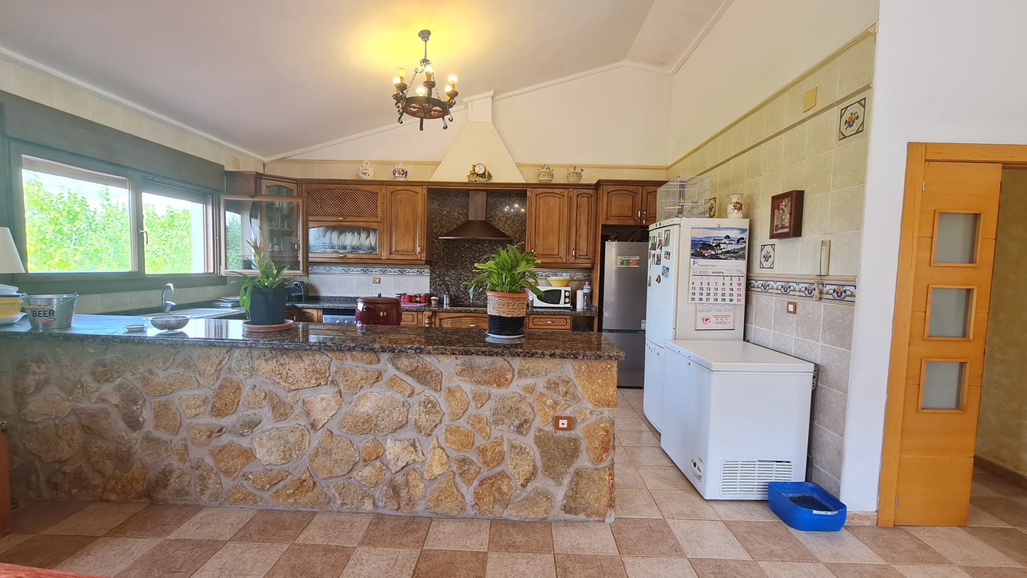 4 Bed, 2 Bath, HouseFor Sale, Petrer, Alicante