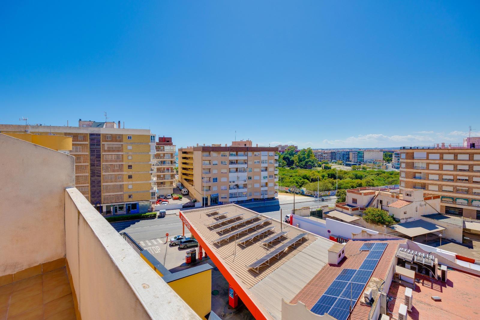 2 Bed, 1 Bath, ApartmentFor Sale, Torrevieja, Alicante