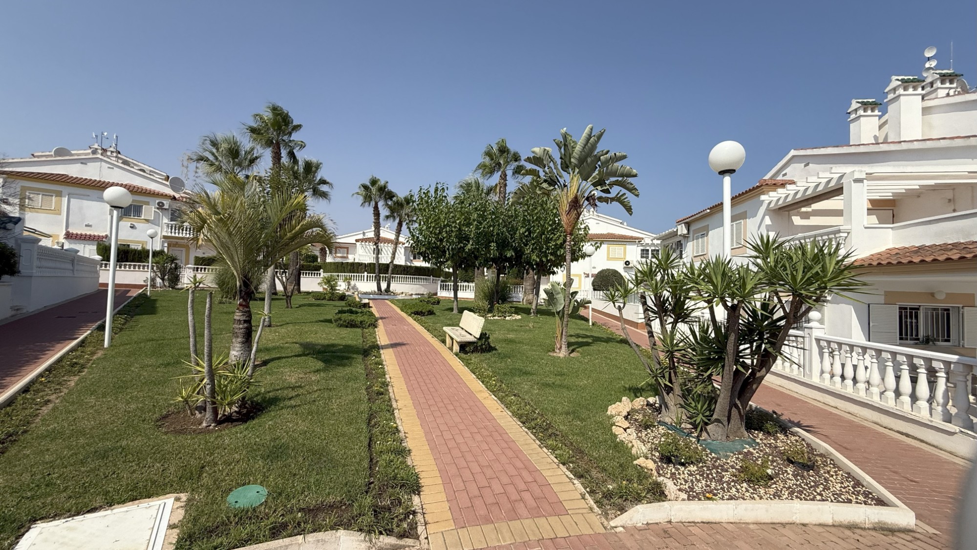 2 Bed, 1 Bath, ApartmentFor Sale, Orihuela Costa, Alicante