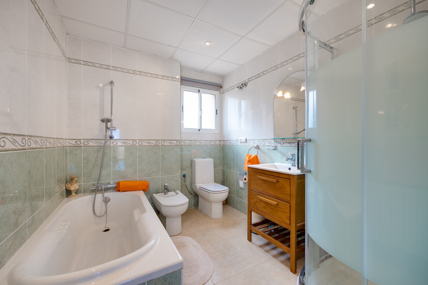 5 Bed, 4 Bath, HouseFor Sale, Aspe, Alicante