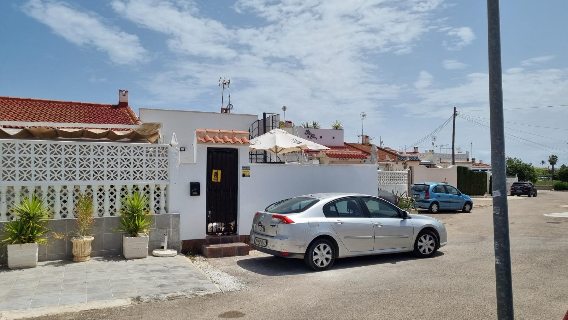 2 Bed, 1 Bath, HouseFor Sale, Torrevieja, Alicante