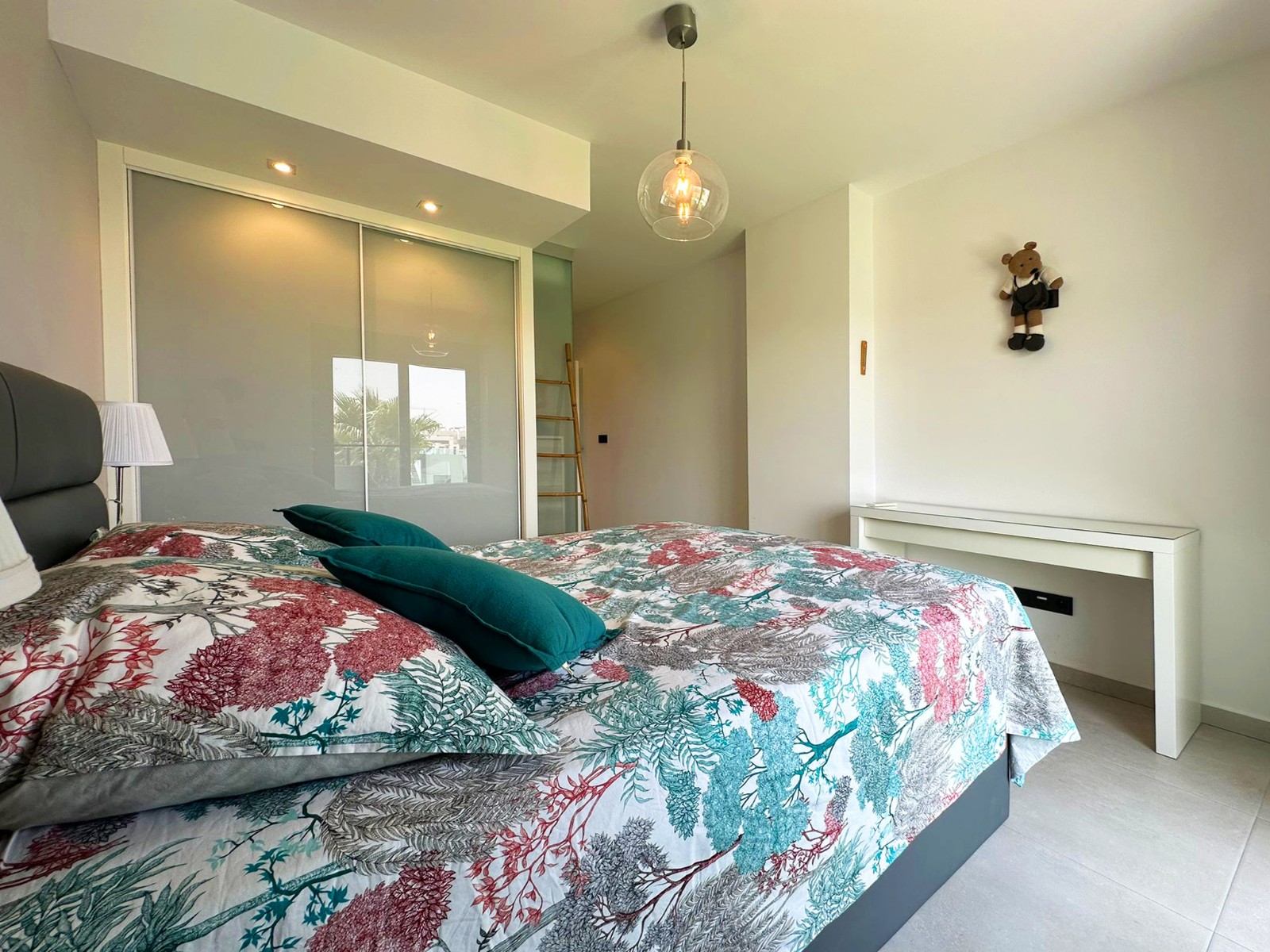 3 Bed, 2 Bath, ApartmentFor Sale, Guardamar Del Segura, Alicante