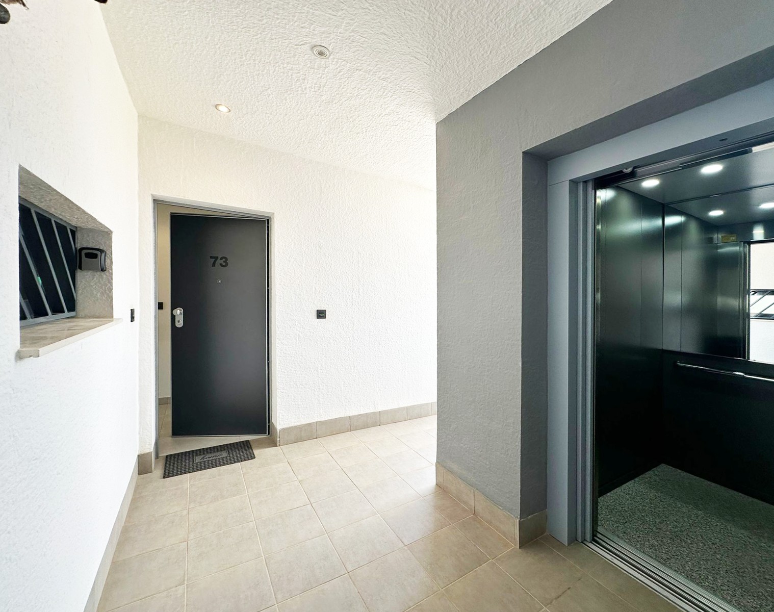 3 Bed, 2 Bath, ApartmentFor Sale, Guardamar Del Segura, Alicante