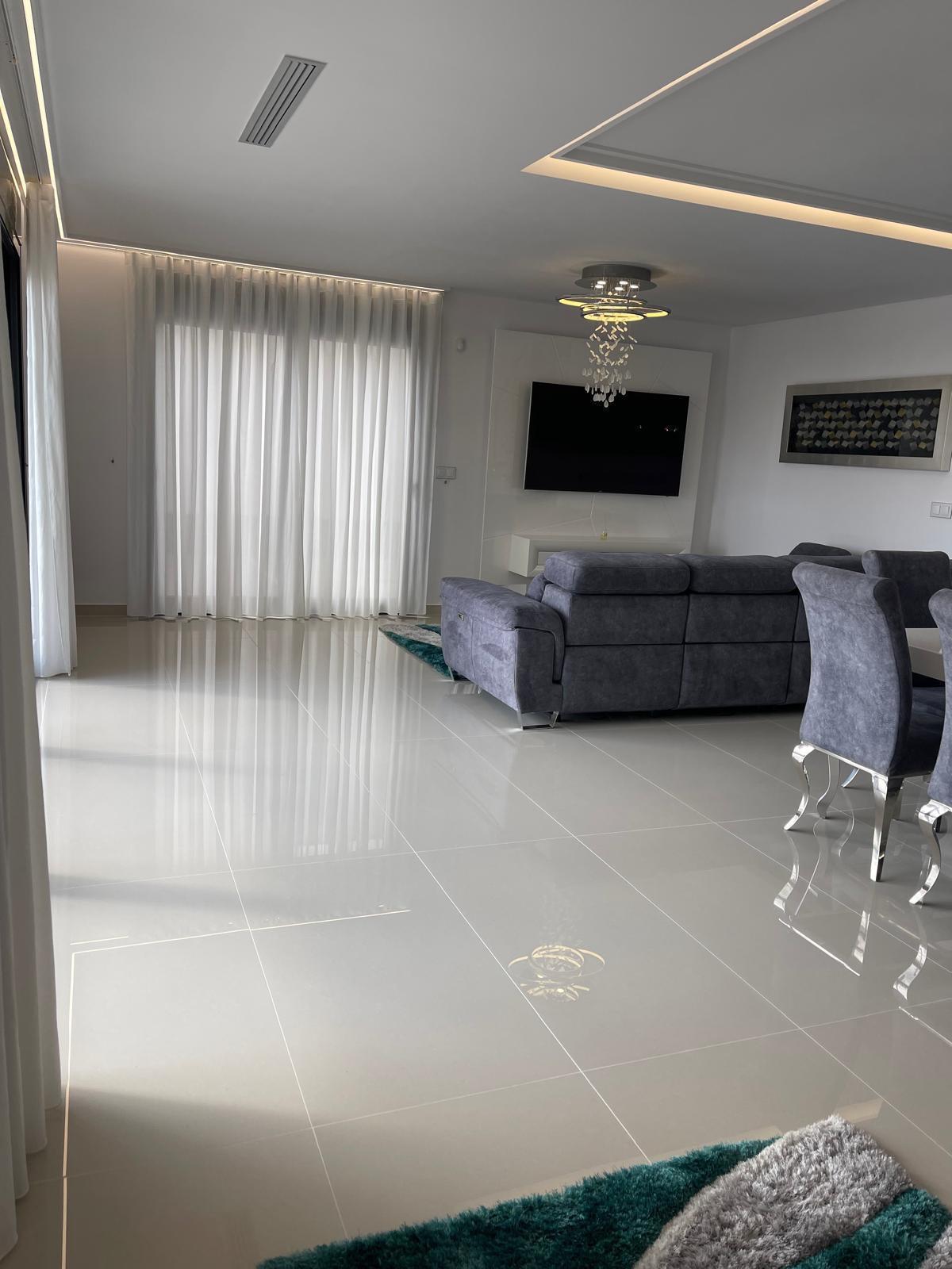 5 Bed, 4 Bath, HouseFor Sale, San Miguel de Salinas, Alicante