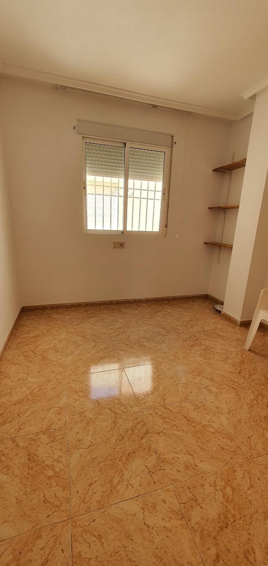 2 Bed, 1 Bath, ApartmentFor Sale, Torrevieja, Alicante