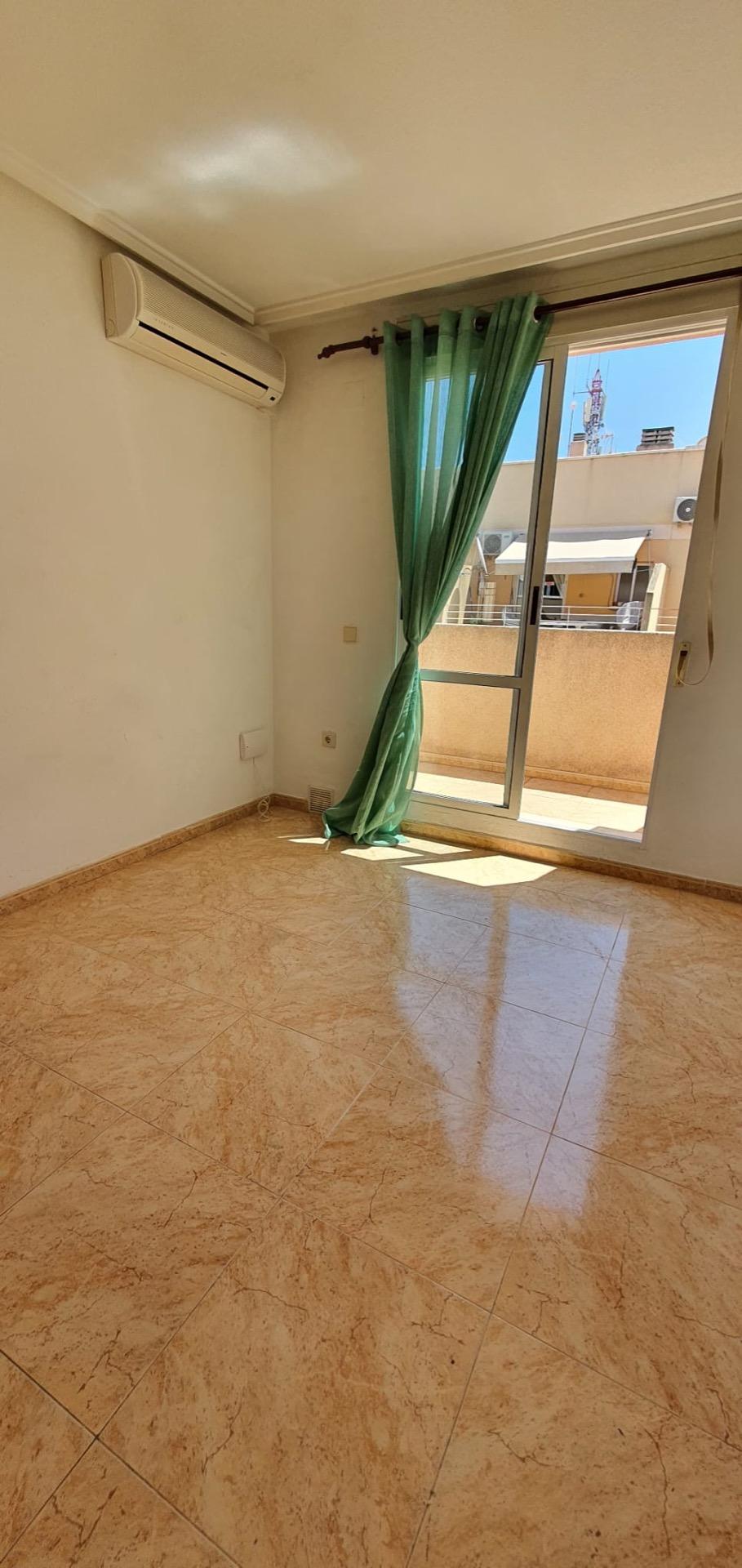 2 Bed, 1 Bath, ApartmentFor Sale, Torrevieja, Alicante