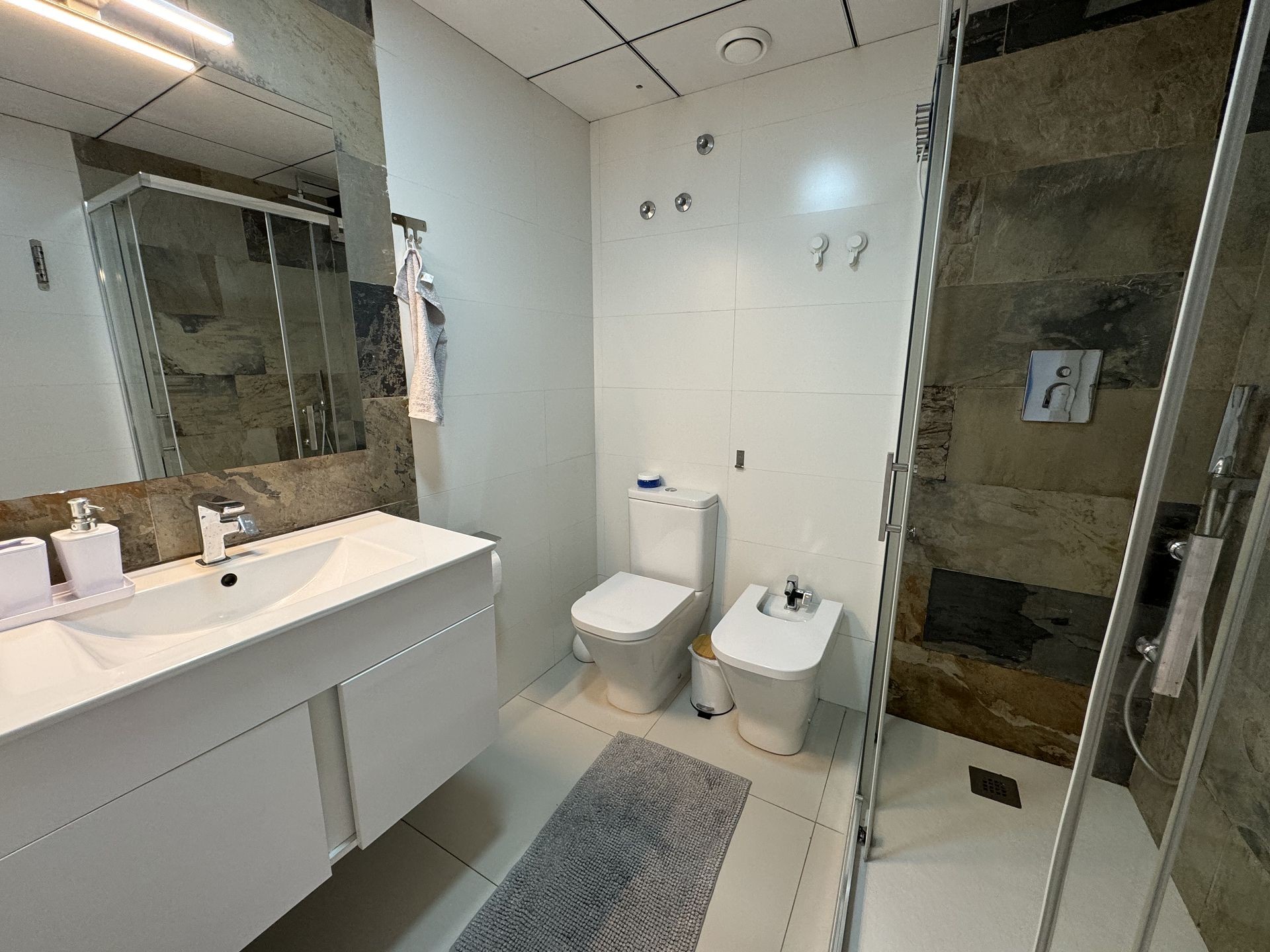 2 Bed, 1 Bath, ApartmentFor Sale, Torrevieja, Alicante