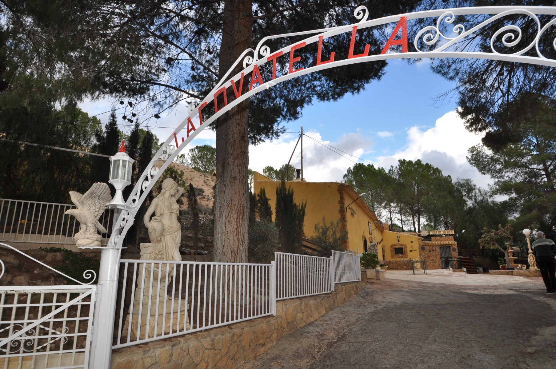 4 Bed, 1 Bath, HouseFor Sale, Pinoso, Alicante