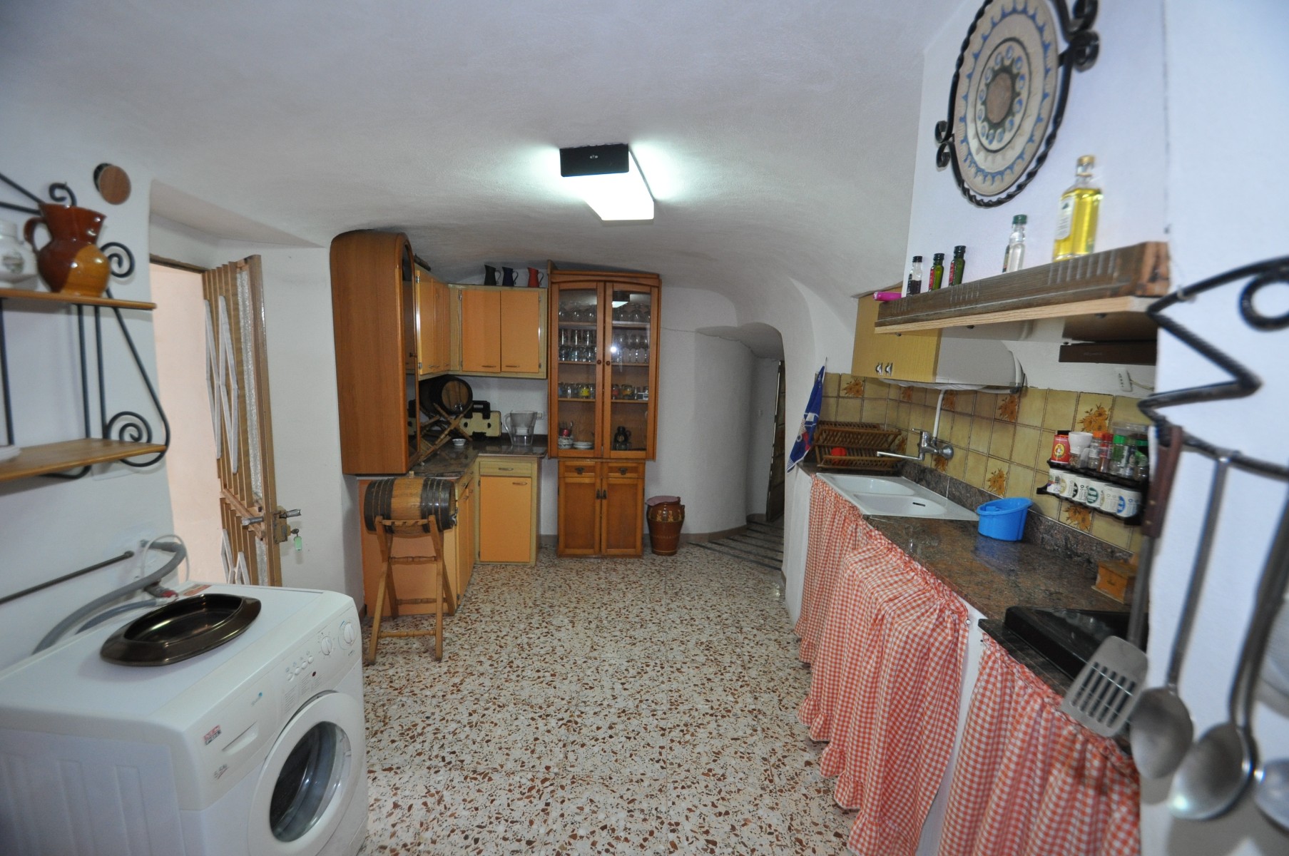 4 Bed, 1 Bath, HouseFor Sale, Pinoso, Alicante