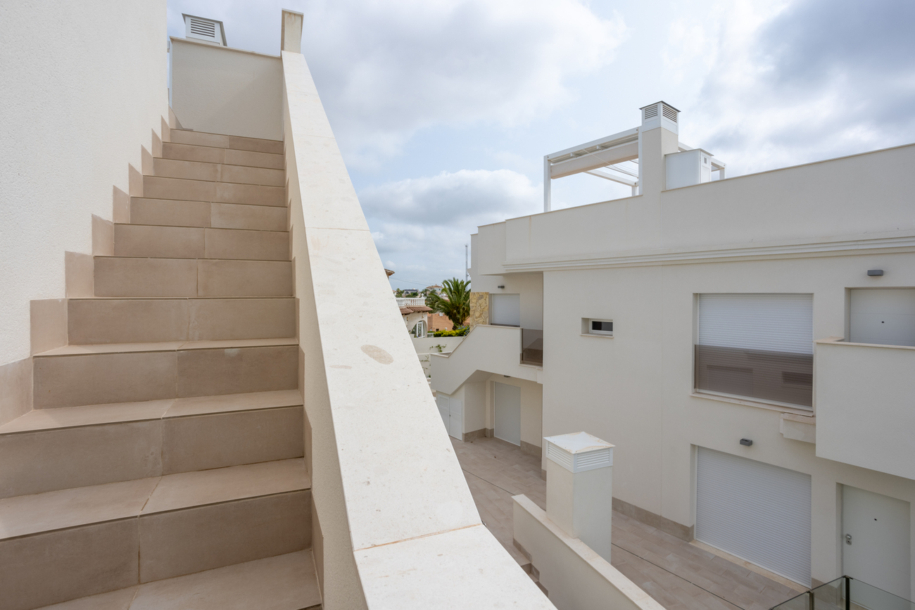 2 Bed, 2 Bath, ApartmentFor Sale, Villamartin, Alicante