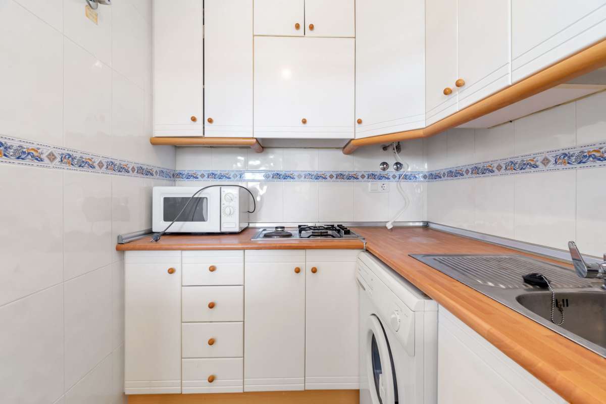 1 Bath, ApartmentFor Sale, Arenales del Sol, Alicante