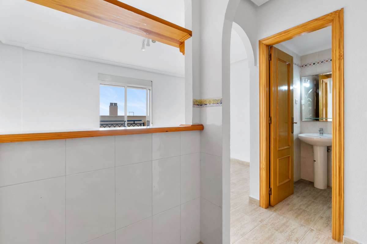 1 Bath, ApartmentFor Sale, Arenales del Sol, Alicante