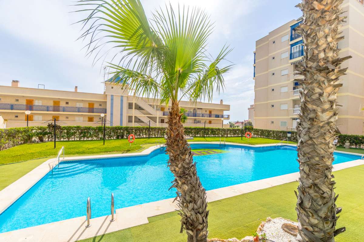 1 Bath, ApartmentFor Sale, Arenales del Sol, Alicante