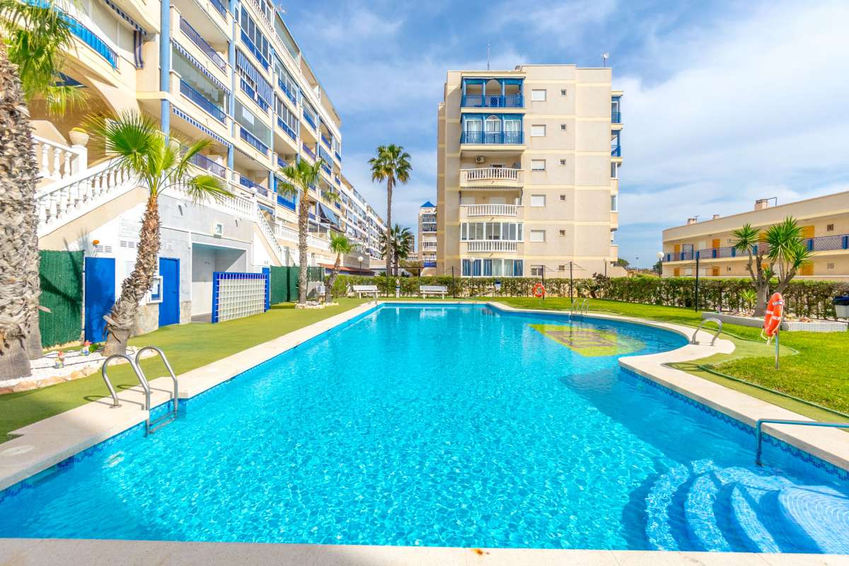 1 Bath, ApartmentFor Sale, Arenales del Sol, Alicante
