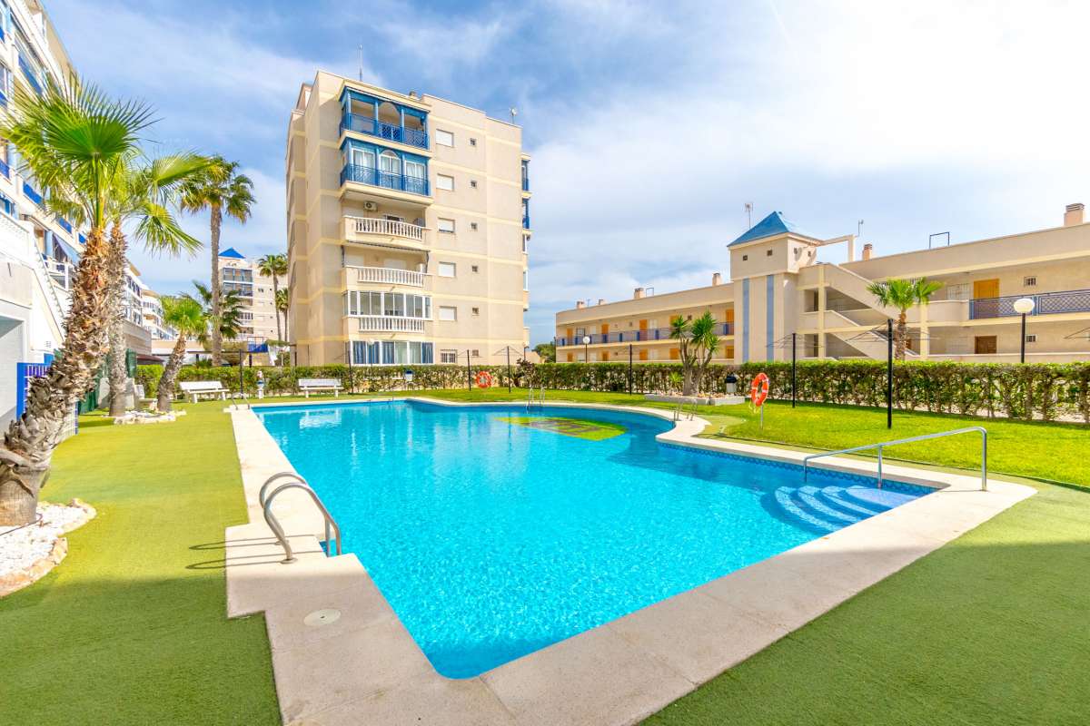 1 Bath, ApartmentFor Sale, Arenales del Sol, Alicante