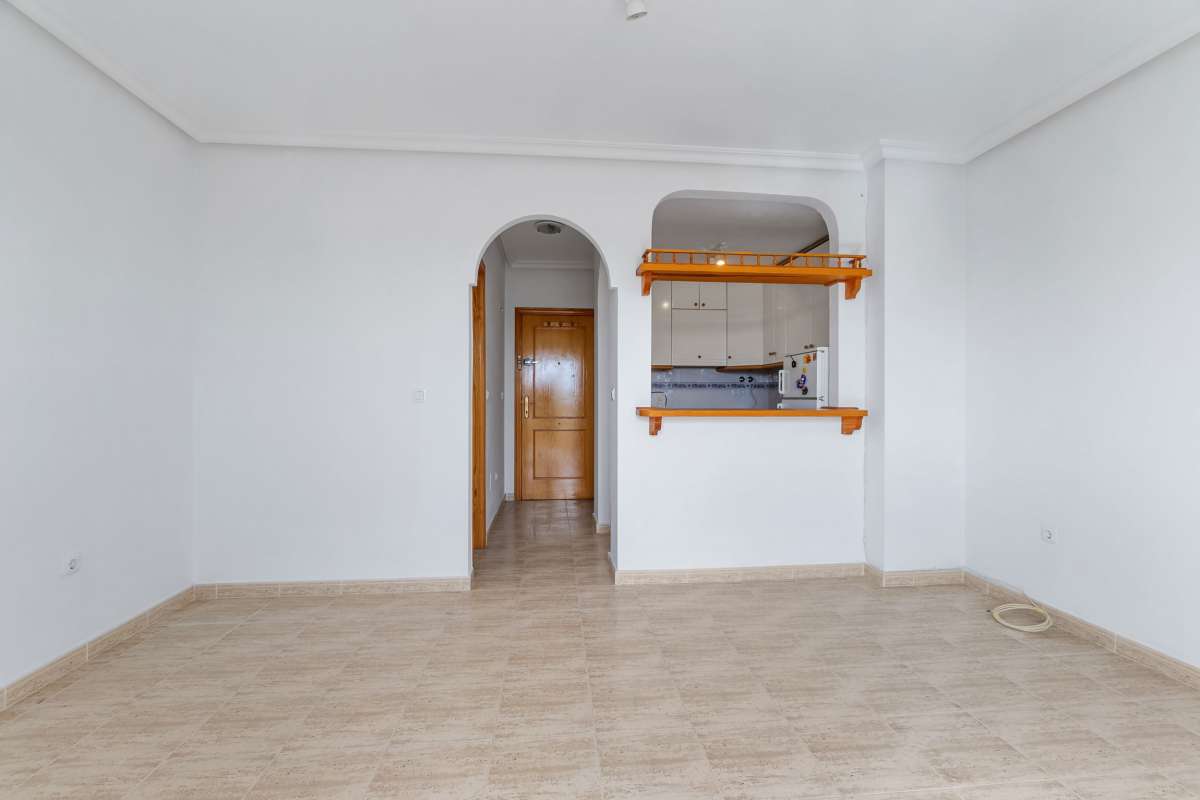 1 Bath, ApartmentFor Sale, Arenales del Sol, Alicante