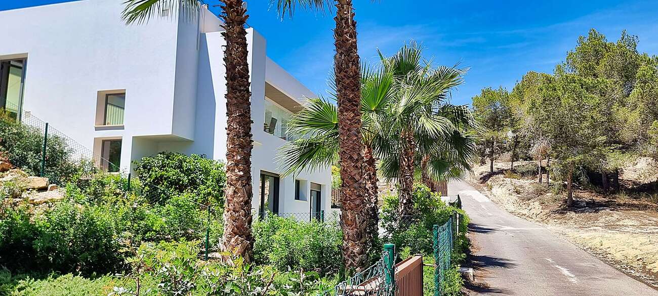 4 Bed, 3 Bath, HouseFor Sale, Orihuela, Alicante