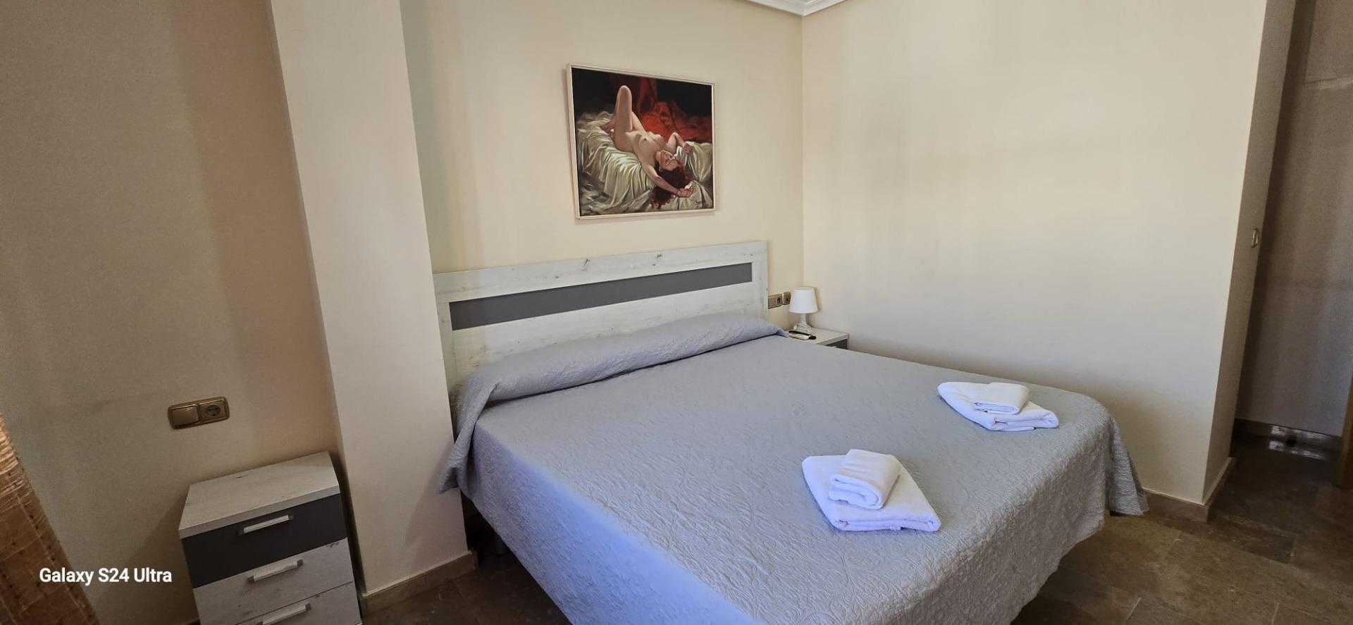 4 Bed, 2 Bath, ApartmentFor Sale, Torrevieja, Alicante