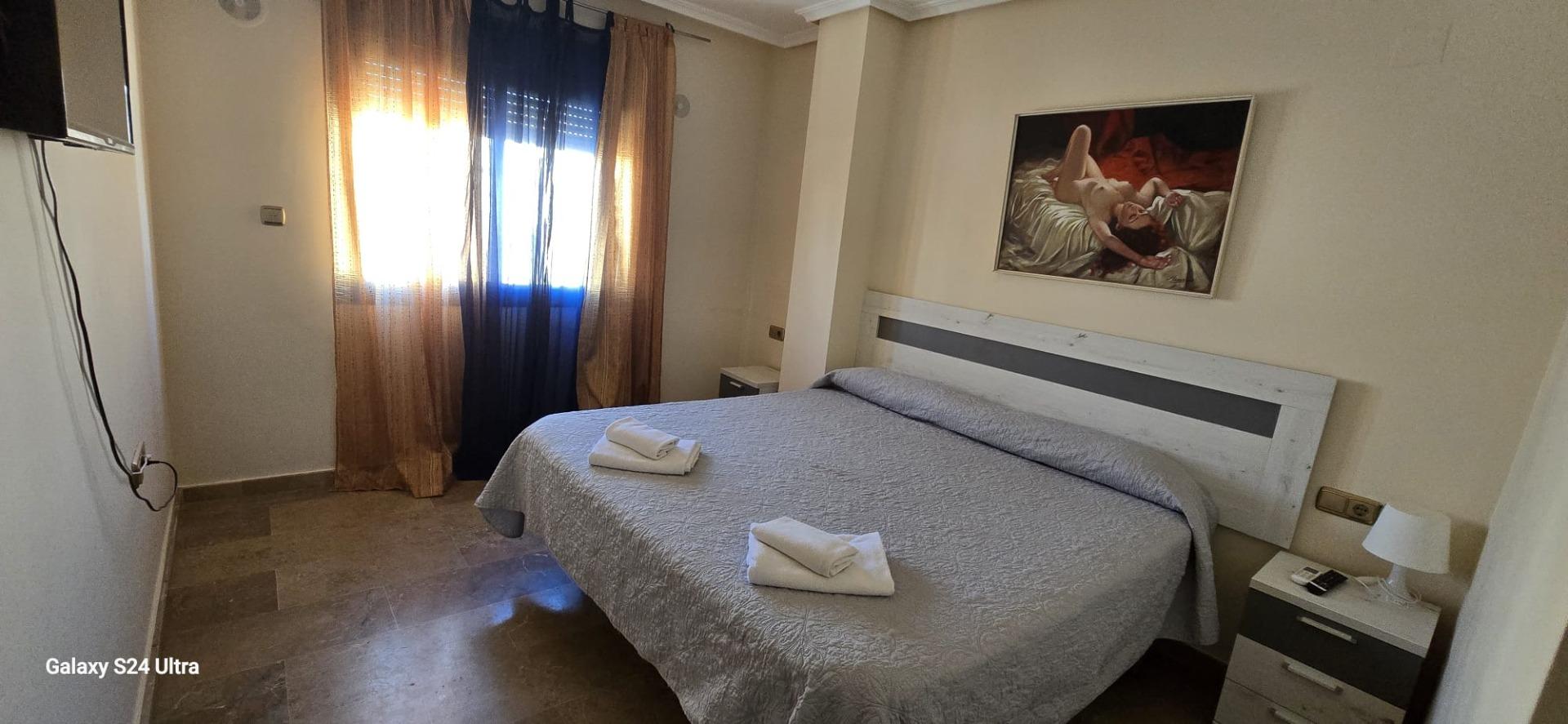 4 Bed, 2 Bath, ApartmentFor Sale, Torrevieja, Alicante