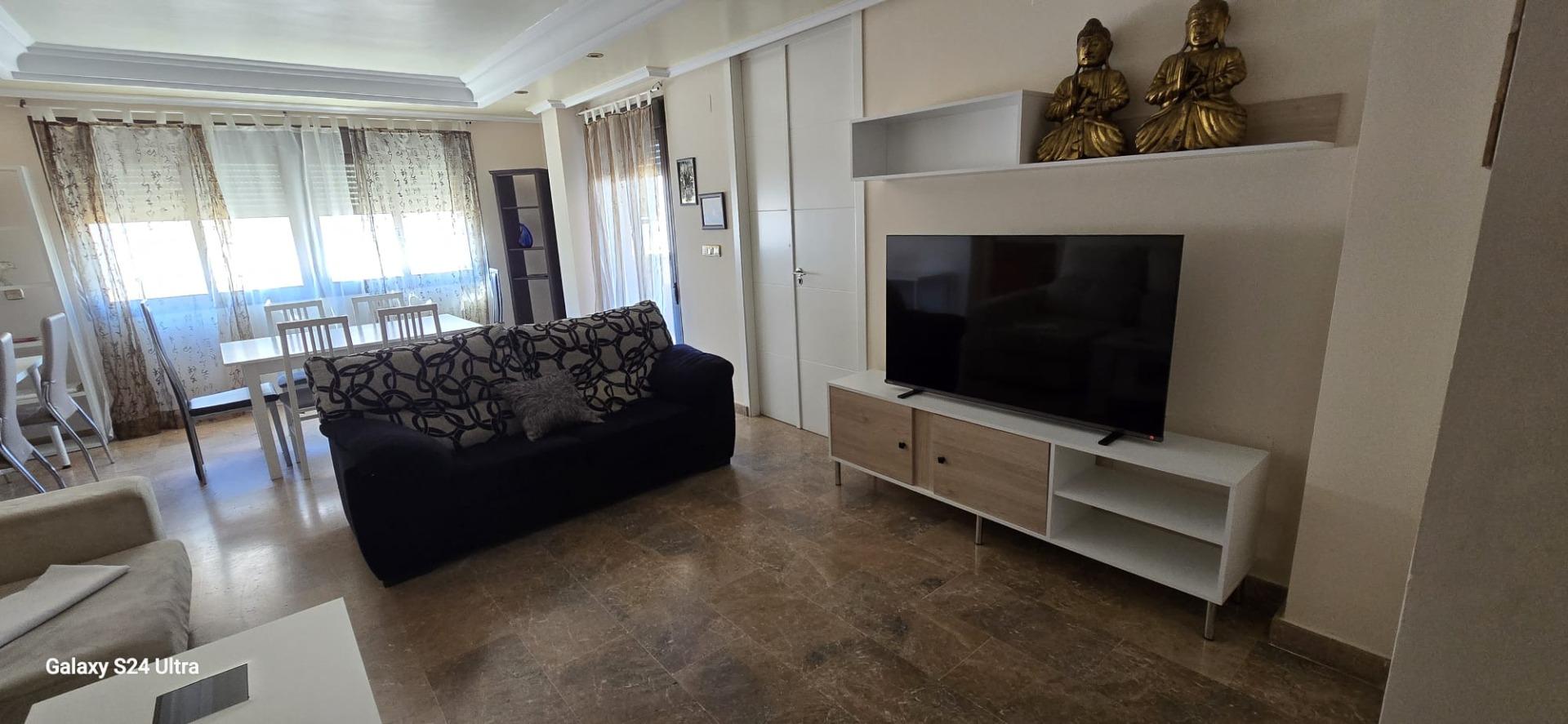 4 Bed, 2 Bath, ApartmentFor Sale, Torrevieja, Alicante