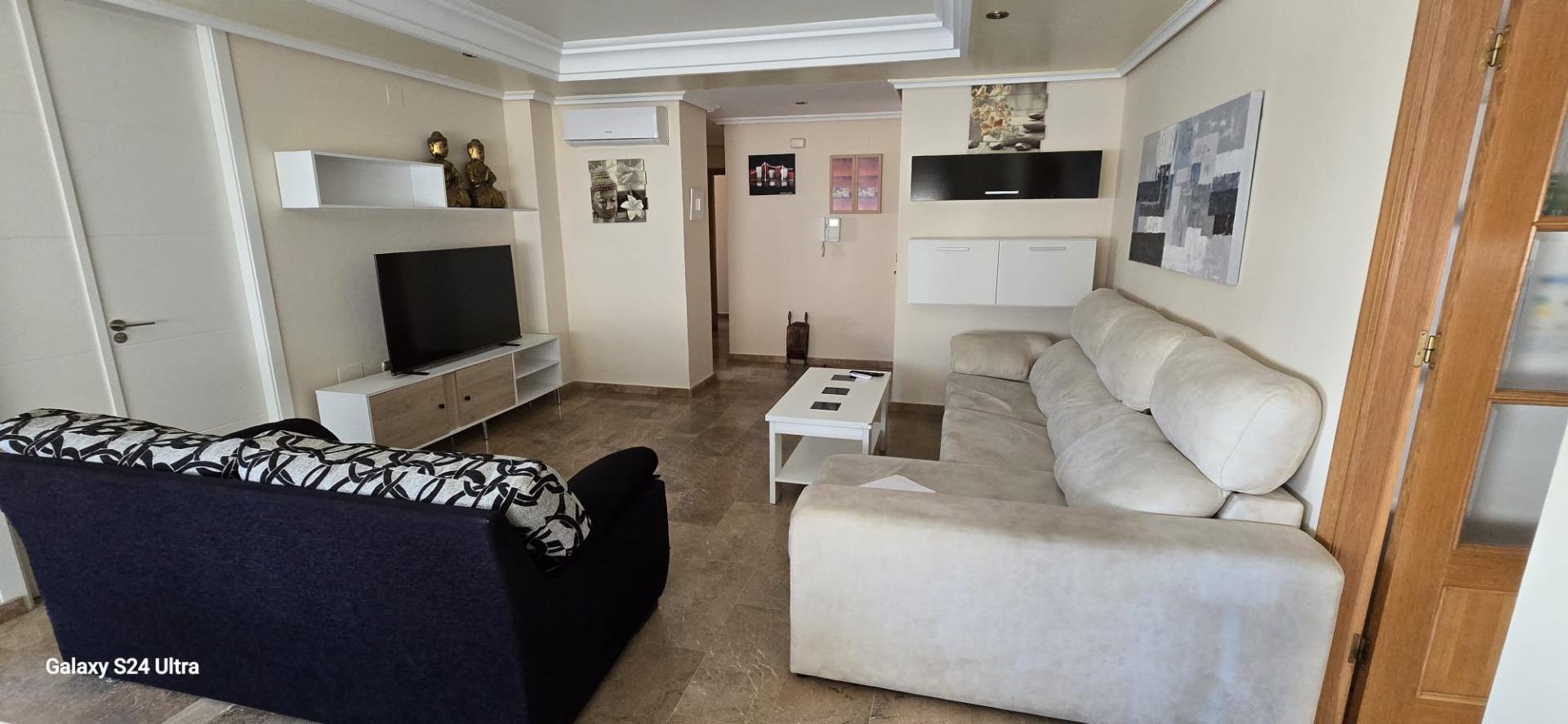 4 Bed, 2 Bath, ApartmentFor Sale, Torrevieja, Alicante