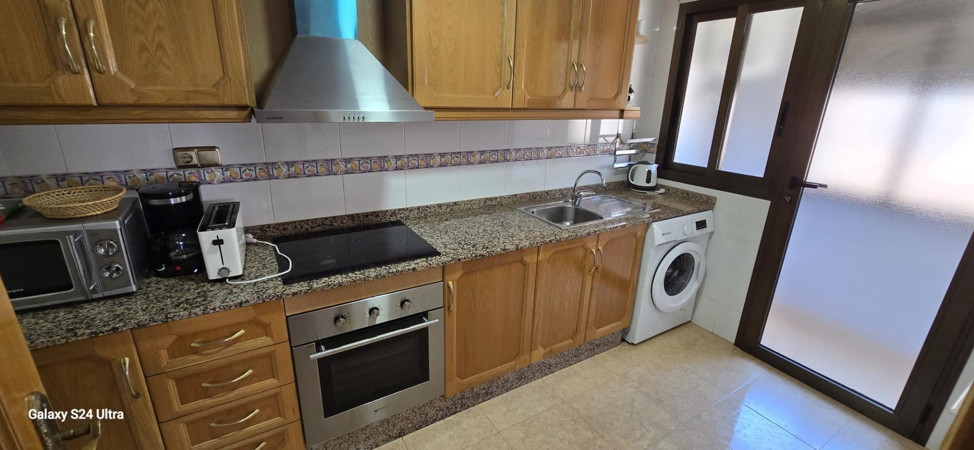 4 Bed, 2 Bath, ApartmentFor Sale, Torrevieja, Alicante