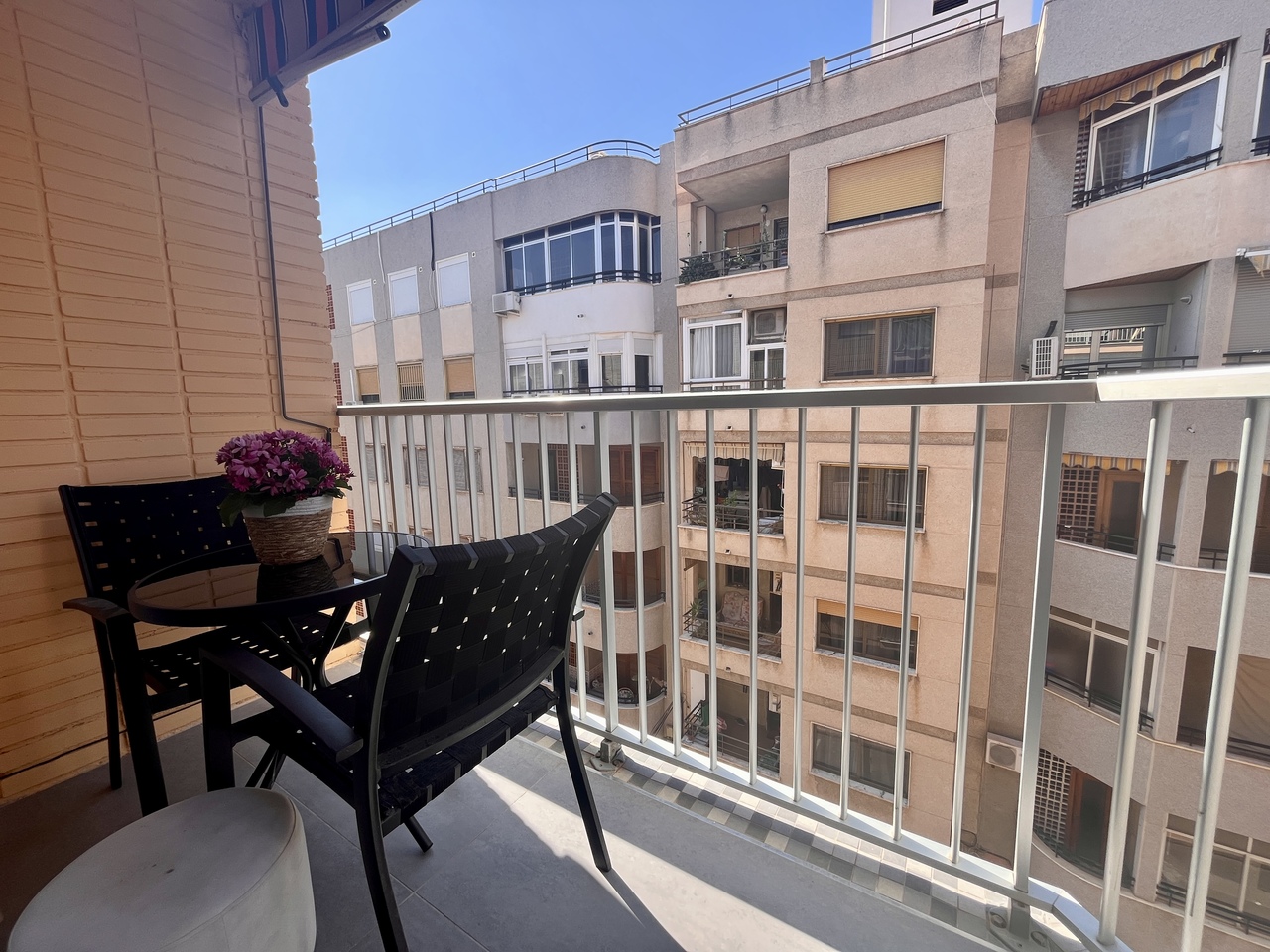 3 Bed, 1 Bath, ApartmentFor Sale, Torrevieja, Alicante