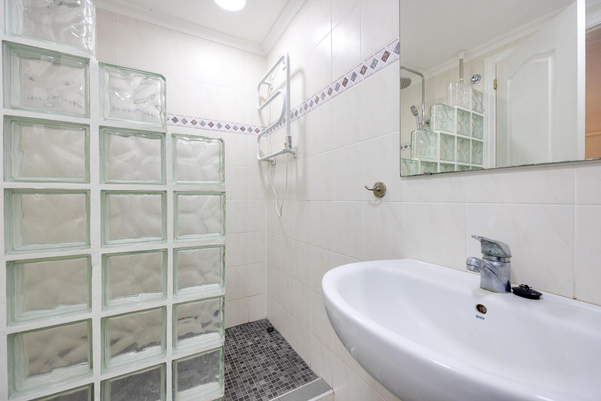 2 Bed, 1 Bath, HouseFor Sale, Torrevieja, Alicante