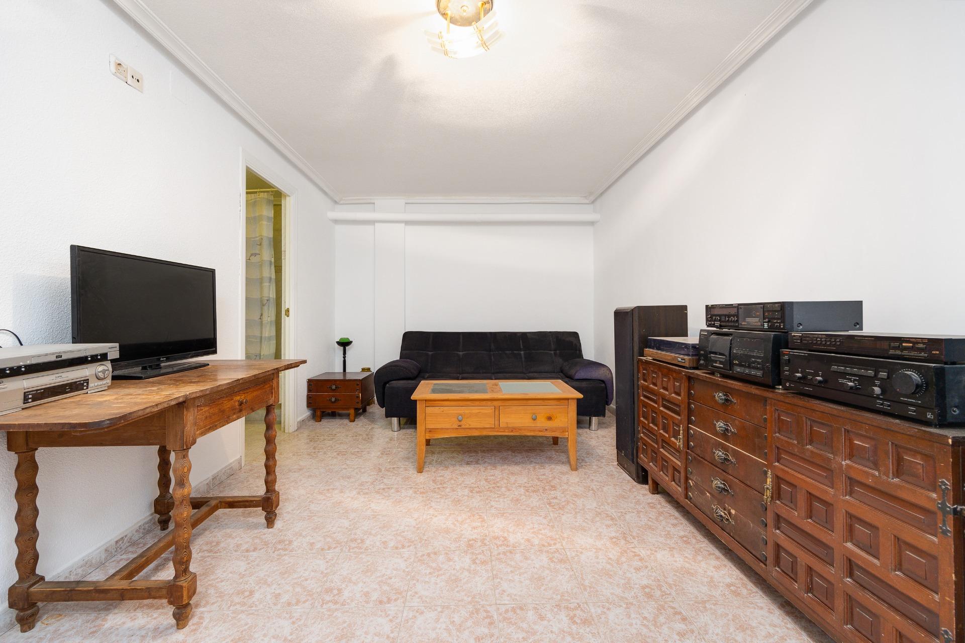 2 Bed, 1 Bath, HouseFor Sale, Torrevieja, Alicante