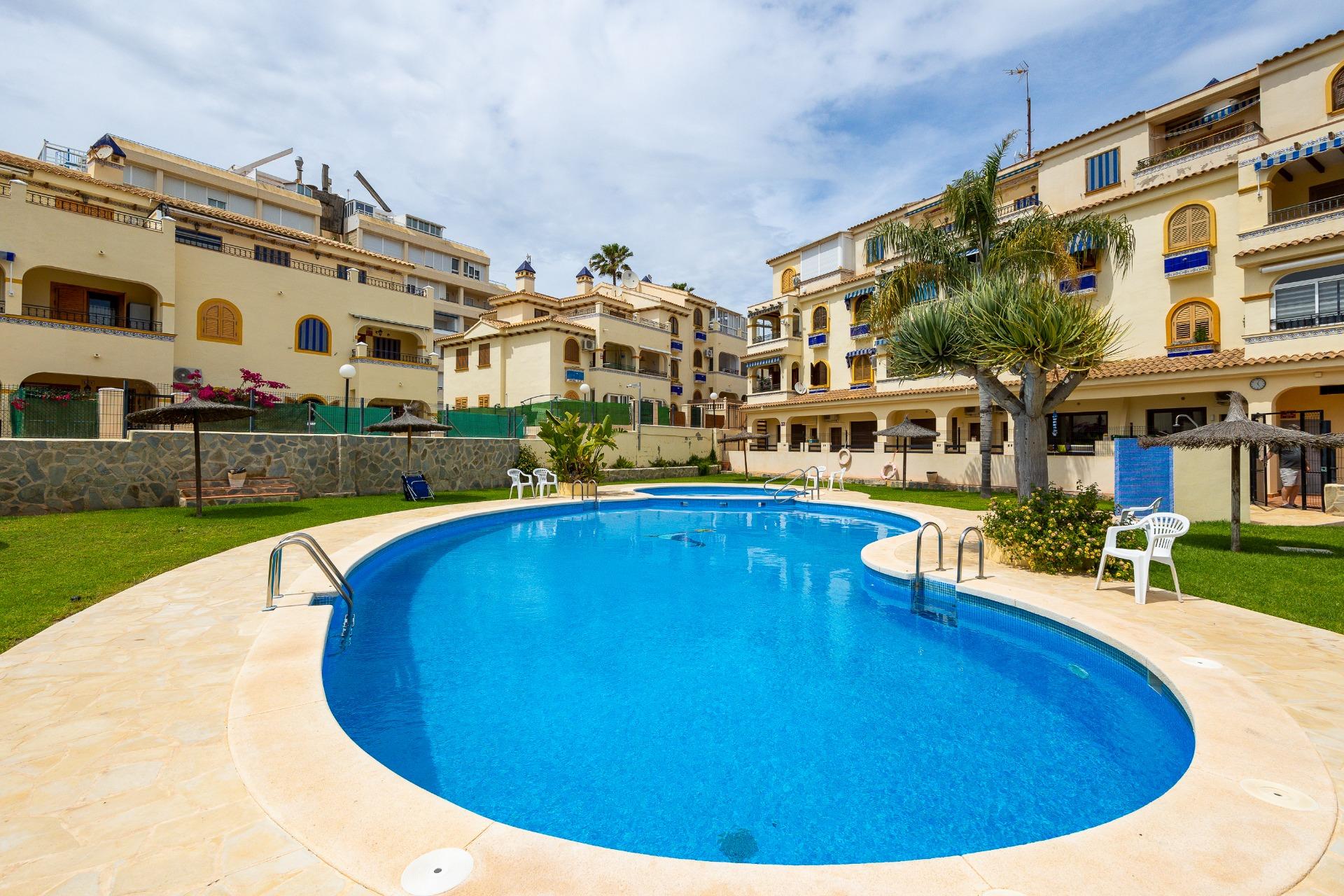 2 Bed, 1 Bath, HouseFor Sale, Torrevieja, Alicante