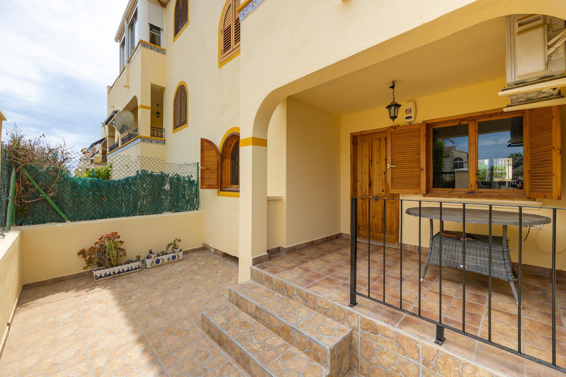 2 Bed, 1 Bath, HouseFor Sale, Torrevieja, Alicante