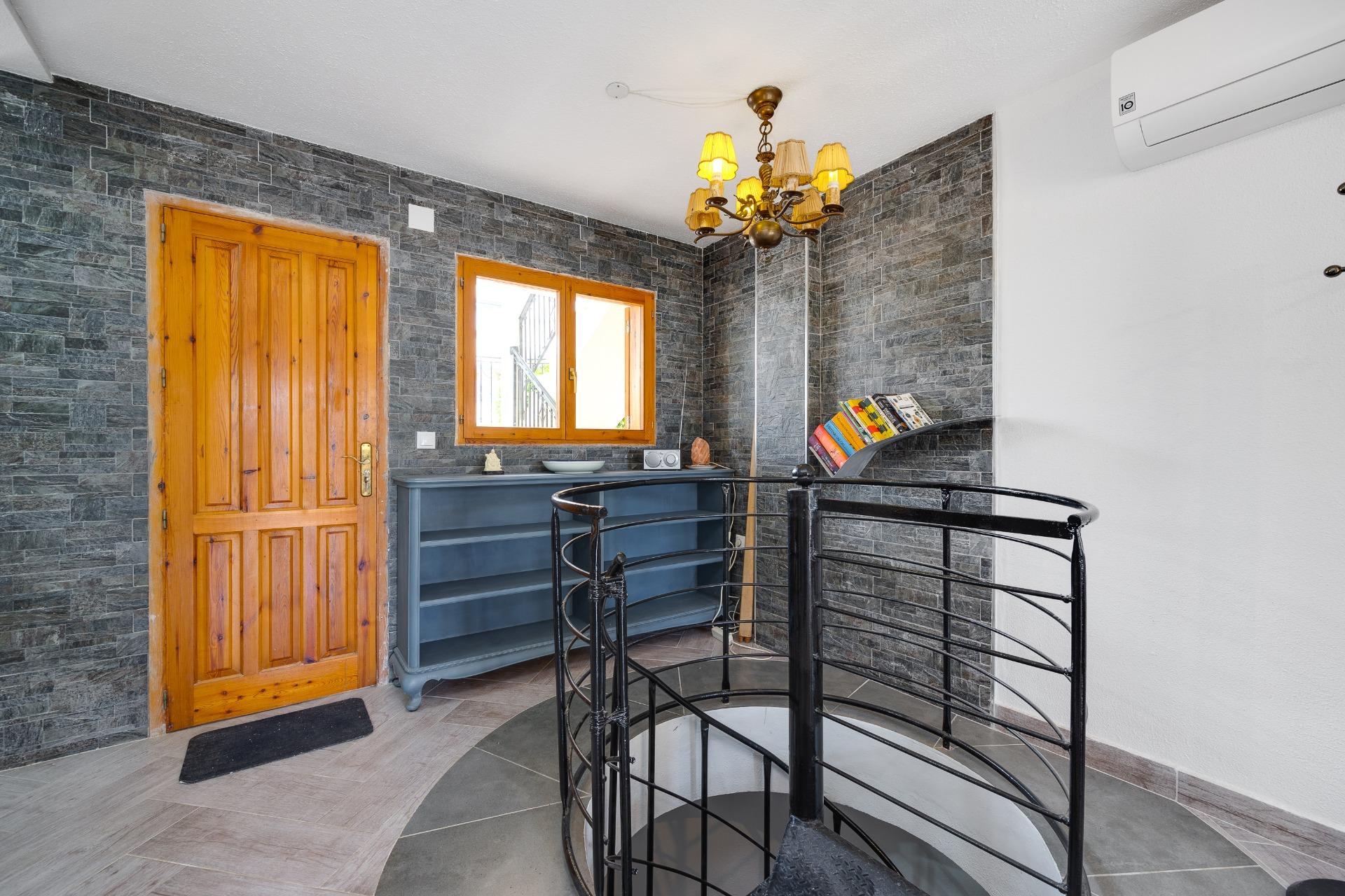 2 Bed, 1 Bath, HouseFor Sale, Torrevieja, Alicante