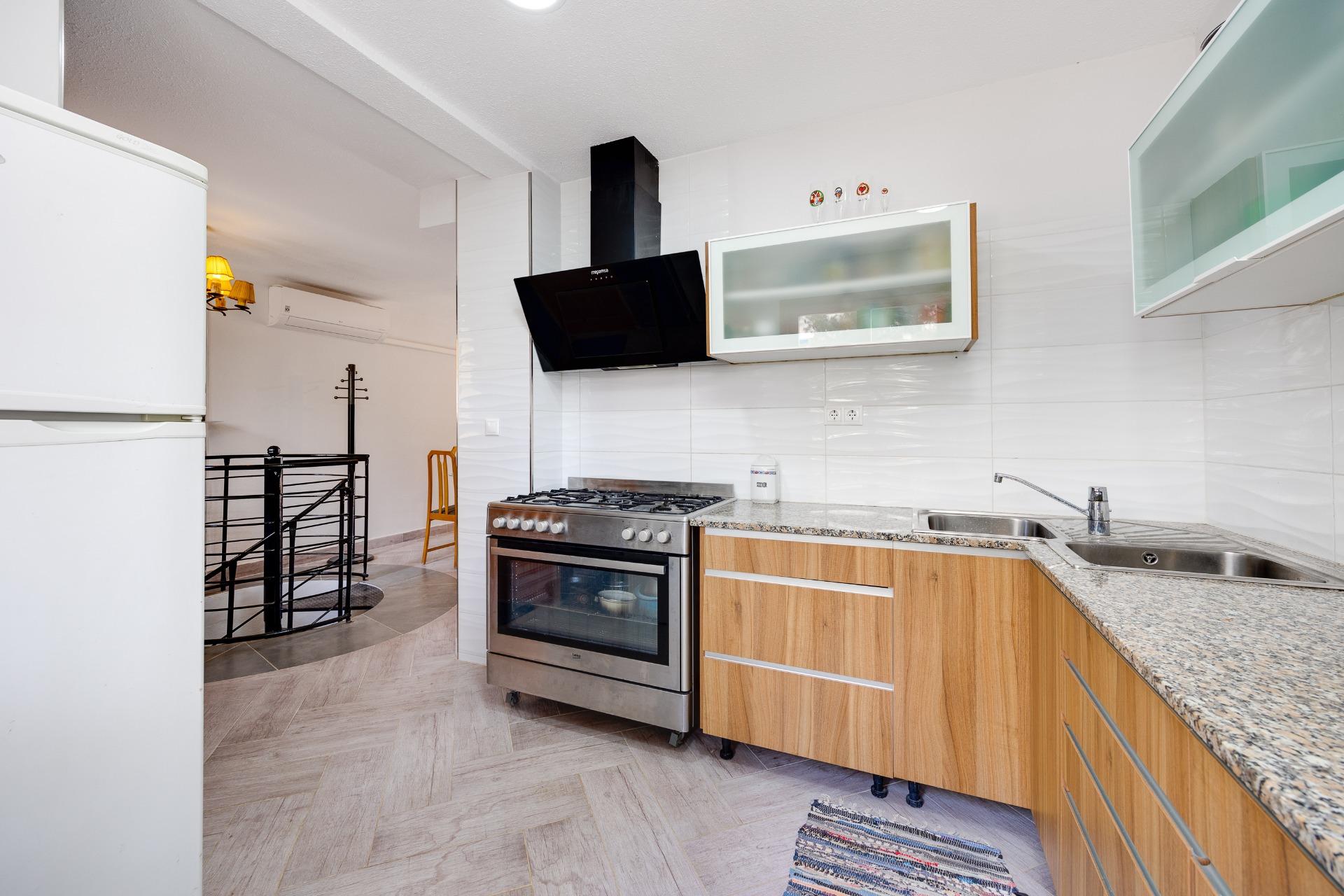 2 Bed, 1 Bath, HouseFor Sale, Torrevieja, Alicante