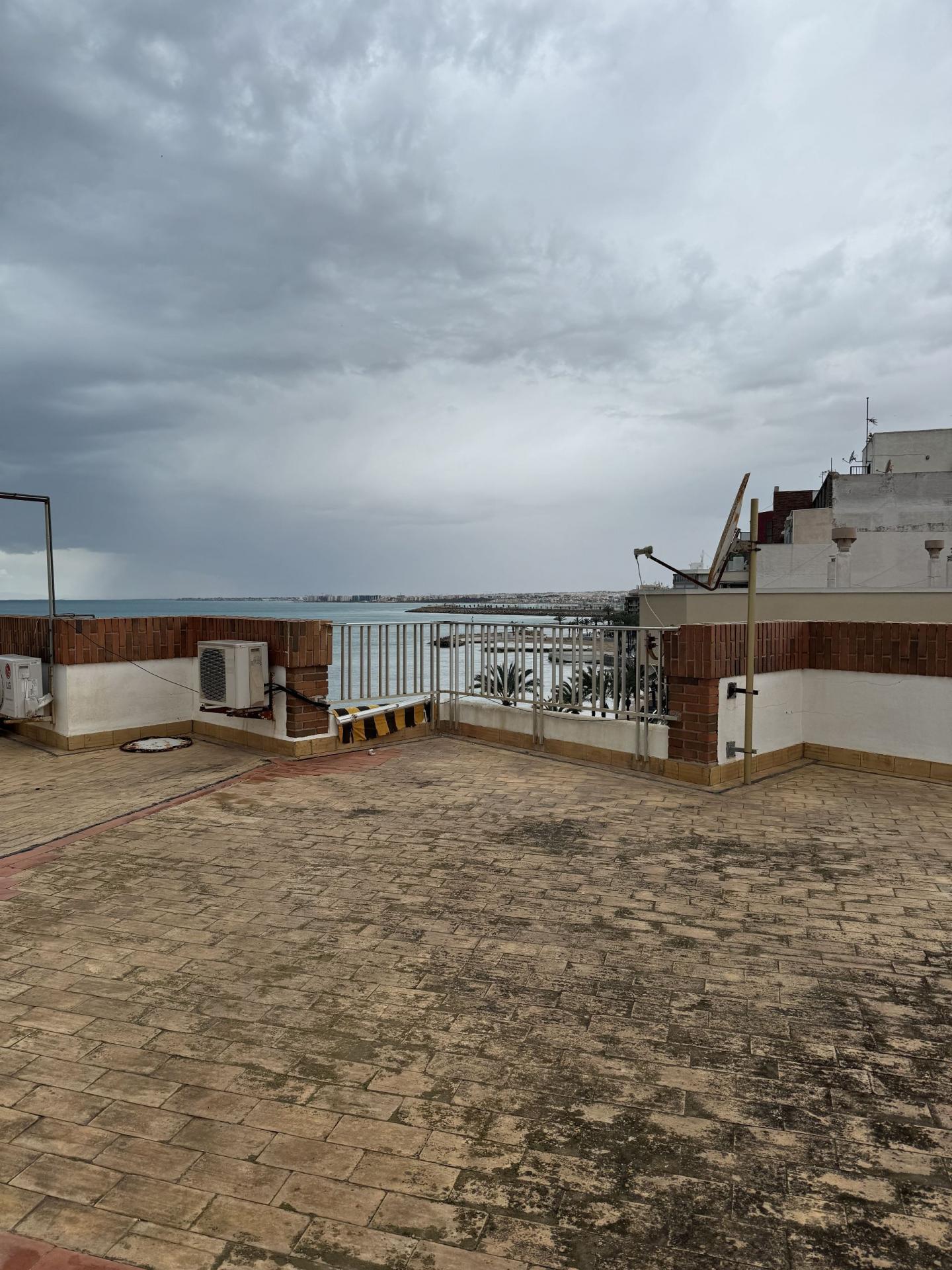 3 Bed, 2 Bath, ApartmentFor Sale, Torrevieja, Alicante