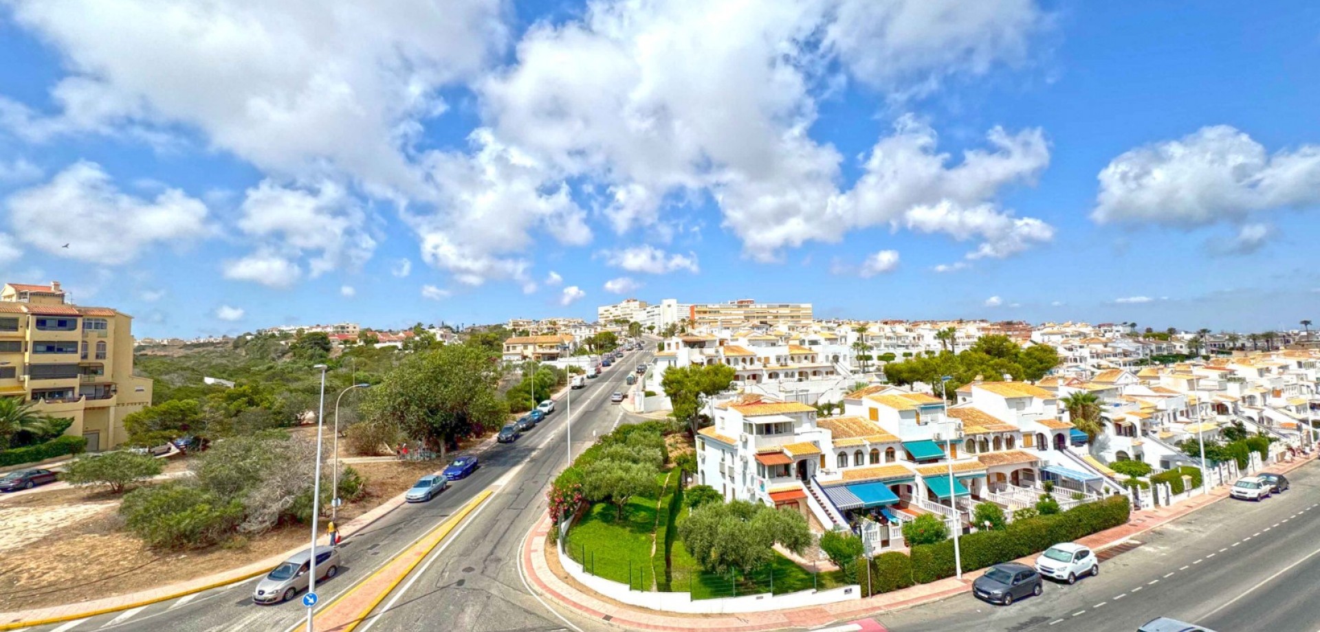 3 Bed, 1 Bath, ApartmentFor Sale, Torrevieja, Alicante