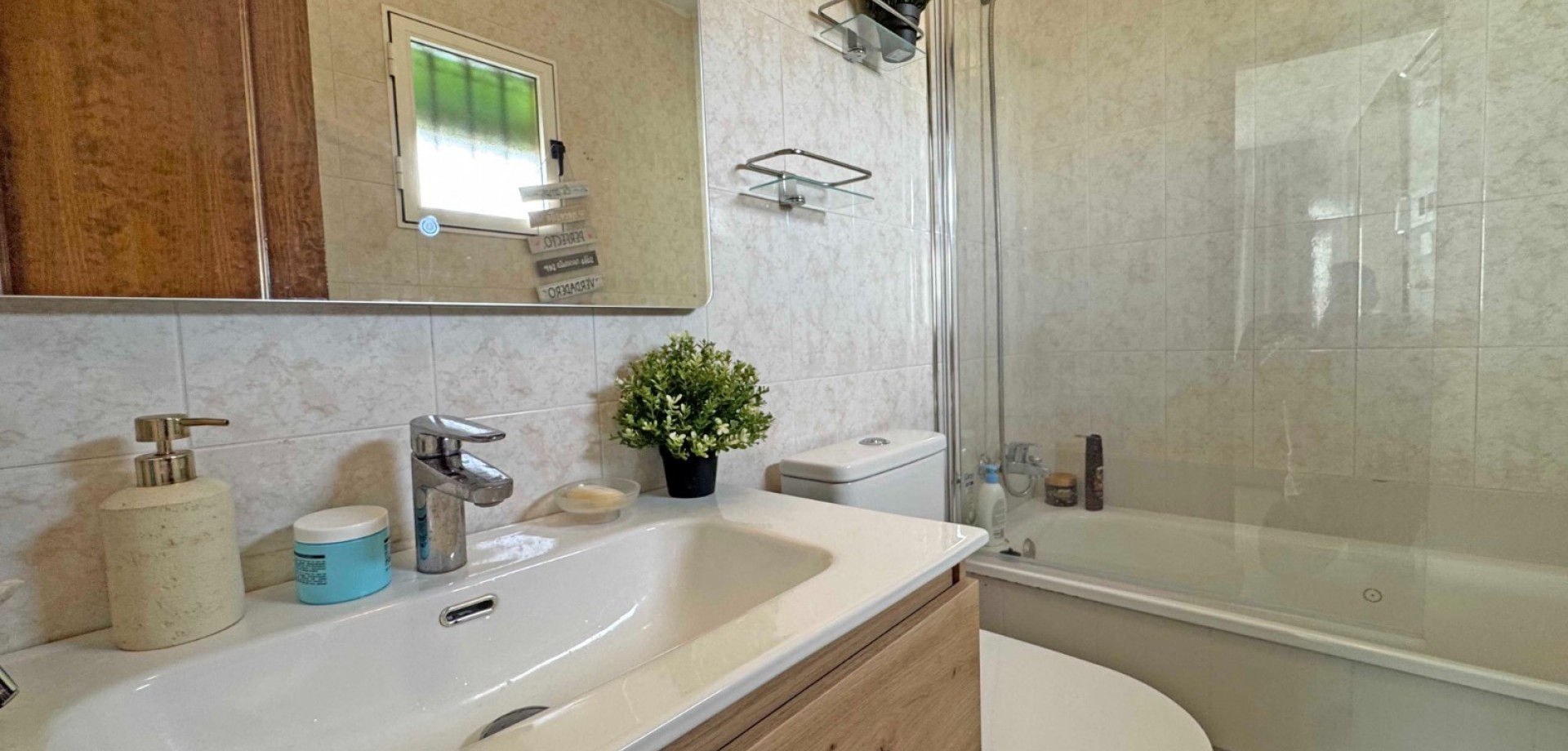 3 Bed, 1 Bath, ApartmentFor Sale, Torrevieja, Alicante