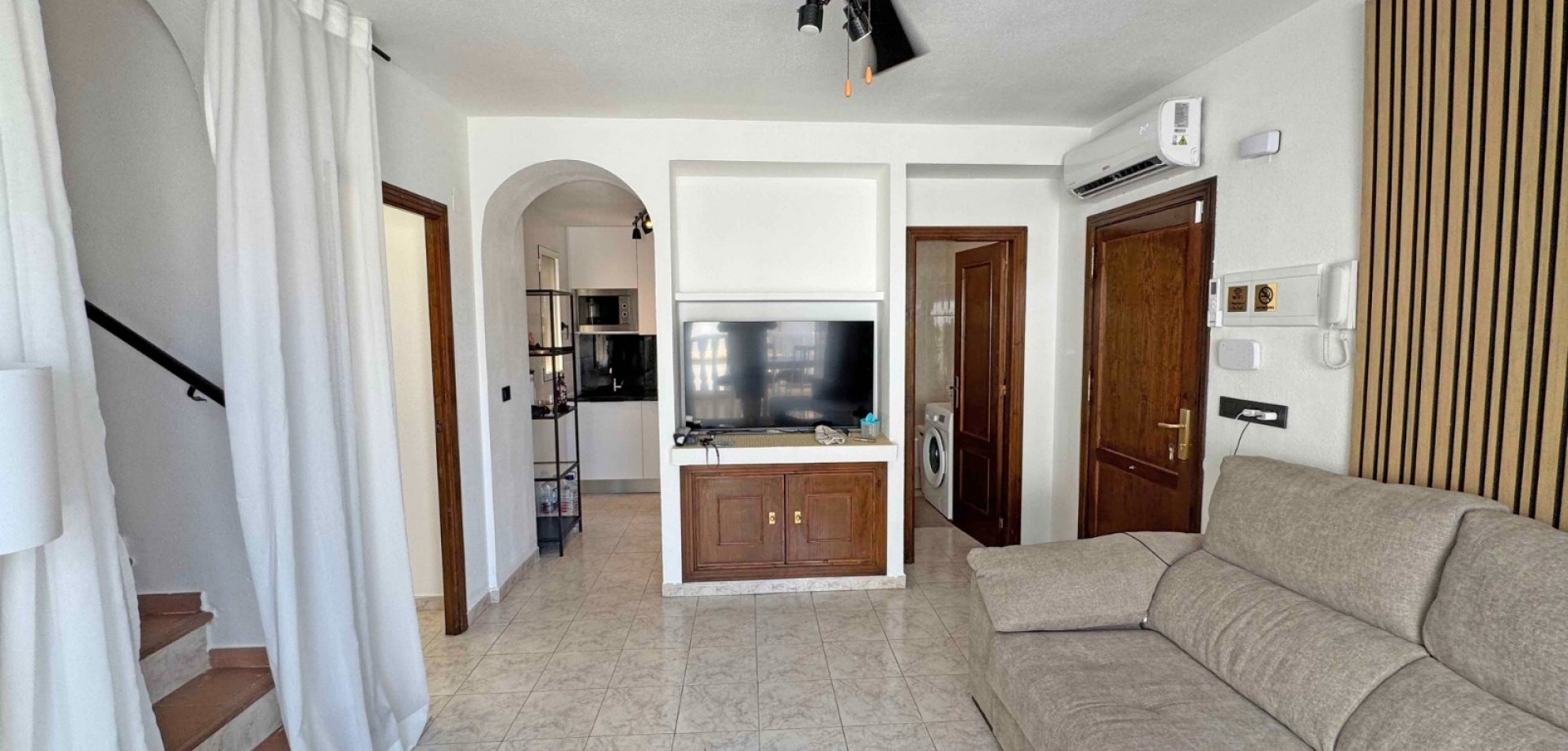 3 Bed, 1 Bath, ApartmentFor Sale, Torrevieja, Alicante