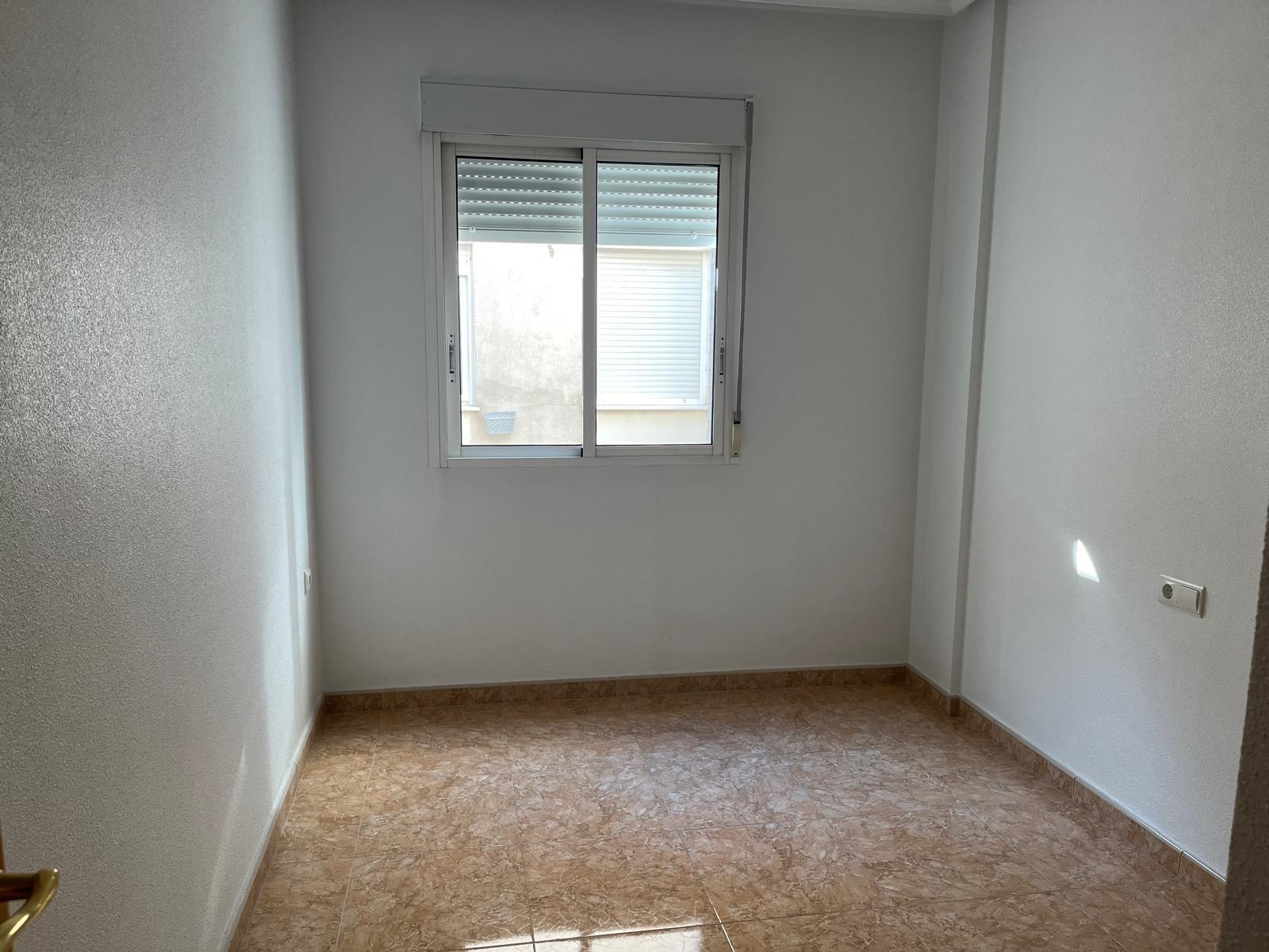 3 Bed, 2 Bath, ApartmentFor Sale, Almoradi, Alicante