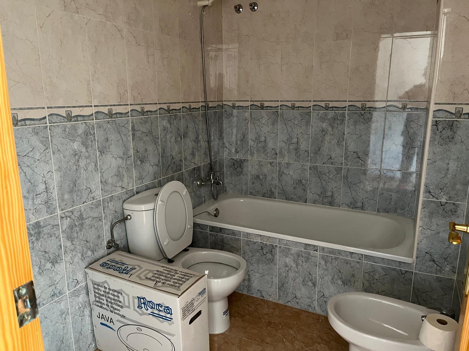 3 Bed, 2 Bath, ApartmentFor Sale, Almoradi, Alicante