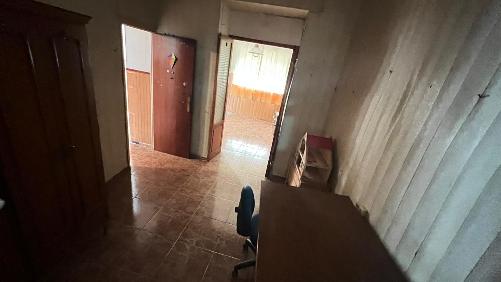 4 Bed, 1 Bath, ApartmentFor Sale, Torrevieja, Alicante