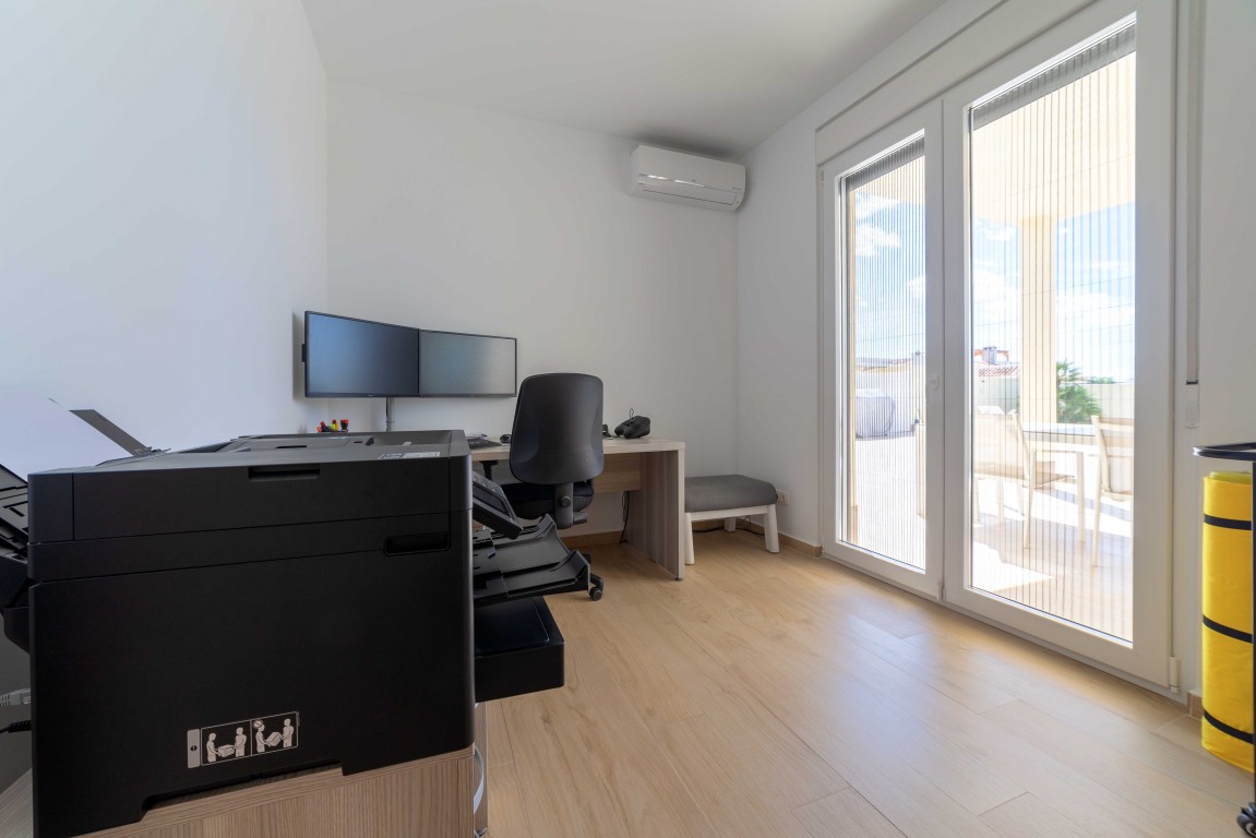 4 Bed, 2 Bath, HouseFor Sale, Torrevieja, Alicante