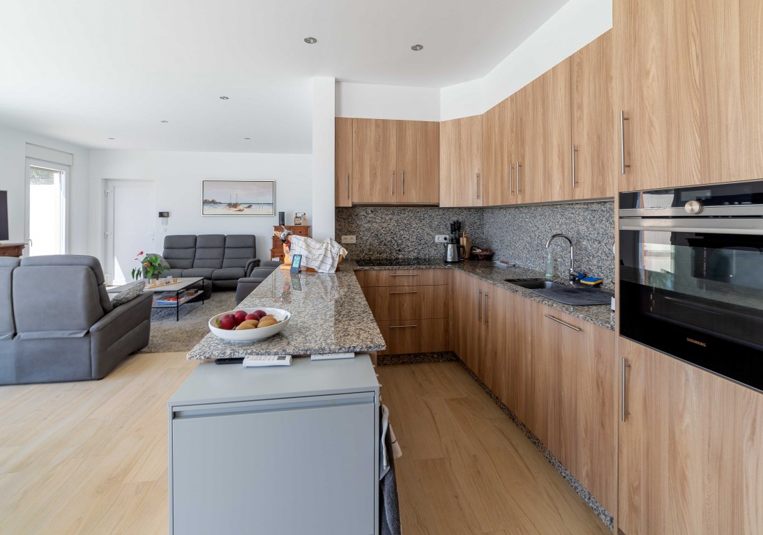 4 Bed, 2 Bath, HouseFor Sale, Torrevieja, Alicante