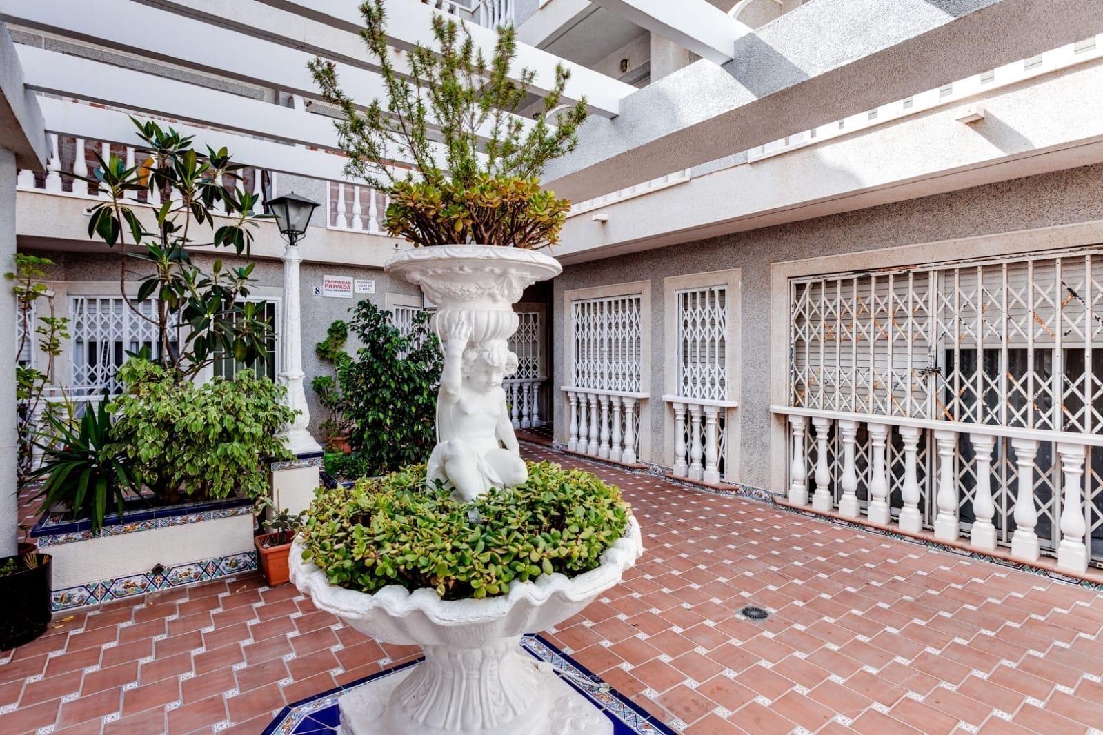 1 Bath, ApartmentFor Sale, Torrevieja, Alicante