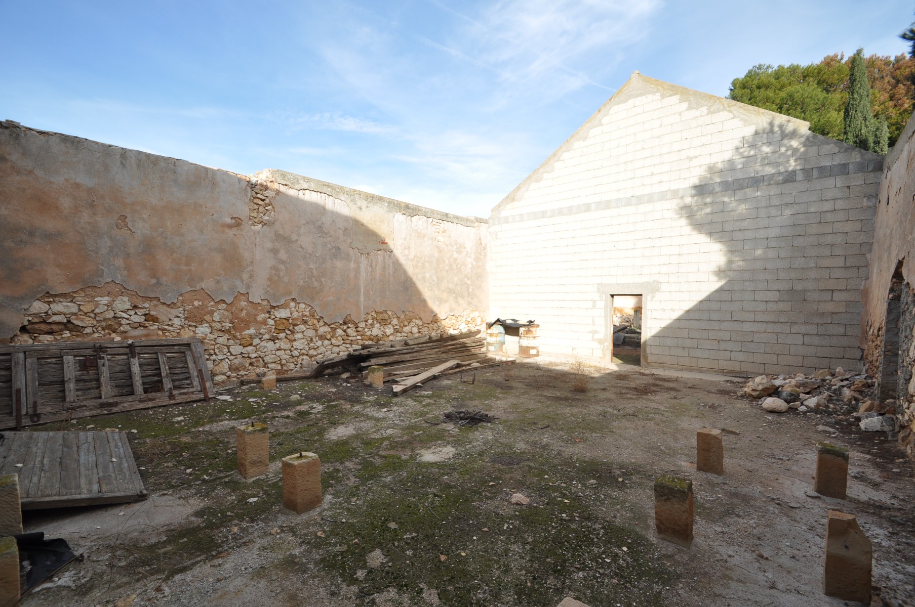 7 Bed, 1 Bath, HouseFor Sale, Pinoso, Alicante