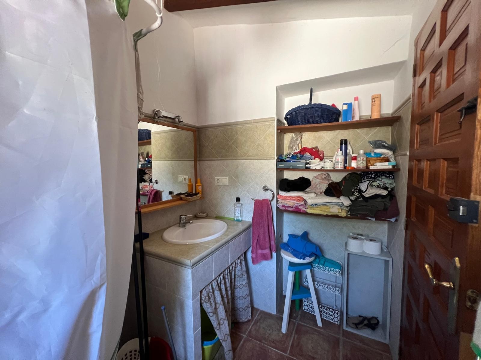 5 Bed, 2 Bath, HouseFor Sale, Pinoso, Alicante