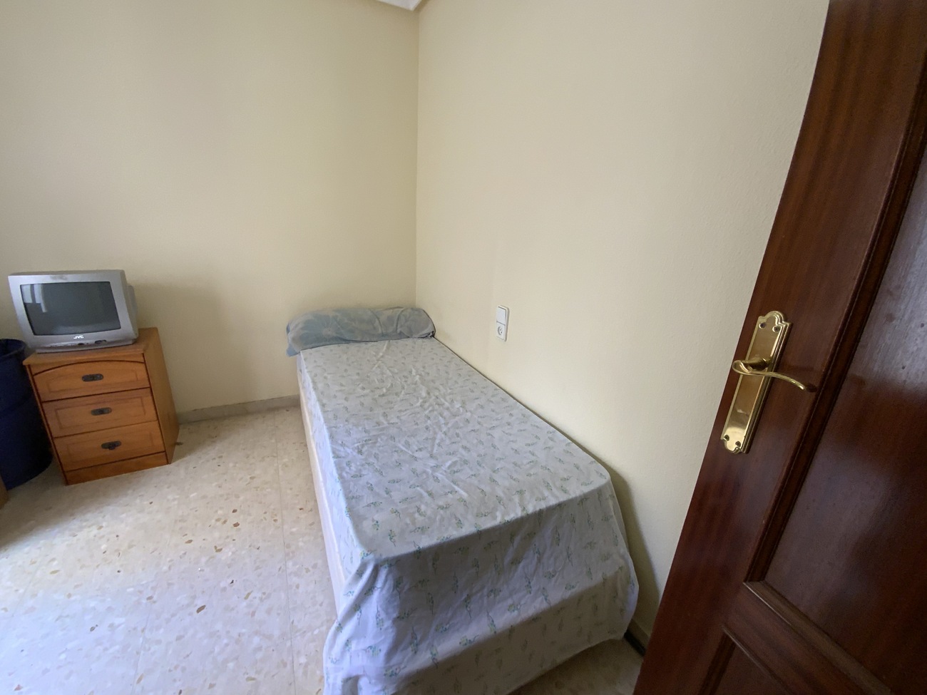 3 Bed, 1 Bath, ApartmentFor Sale, Crevillent, Alicante